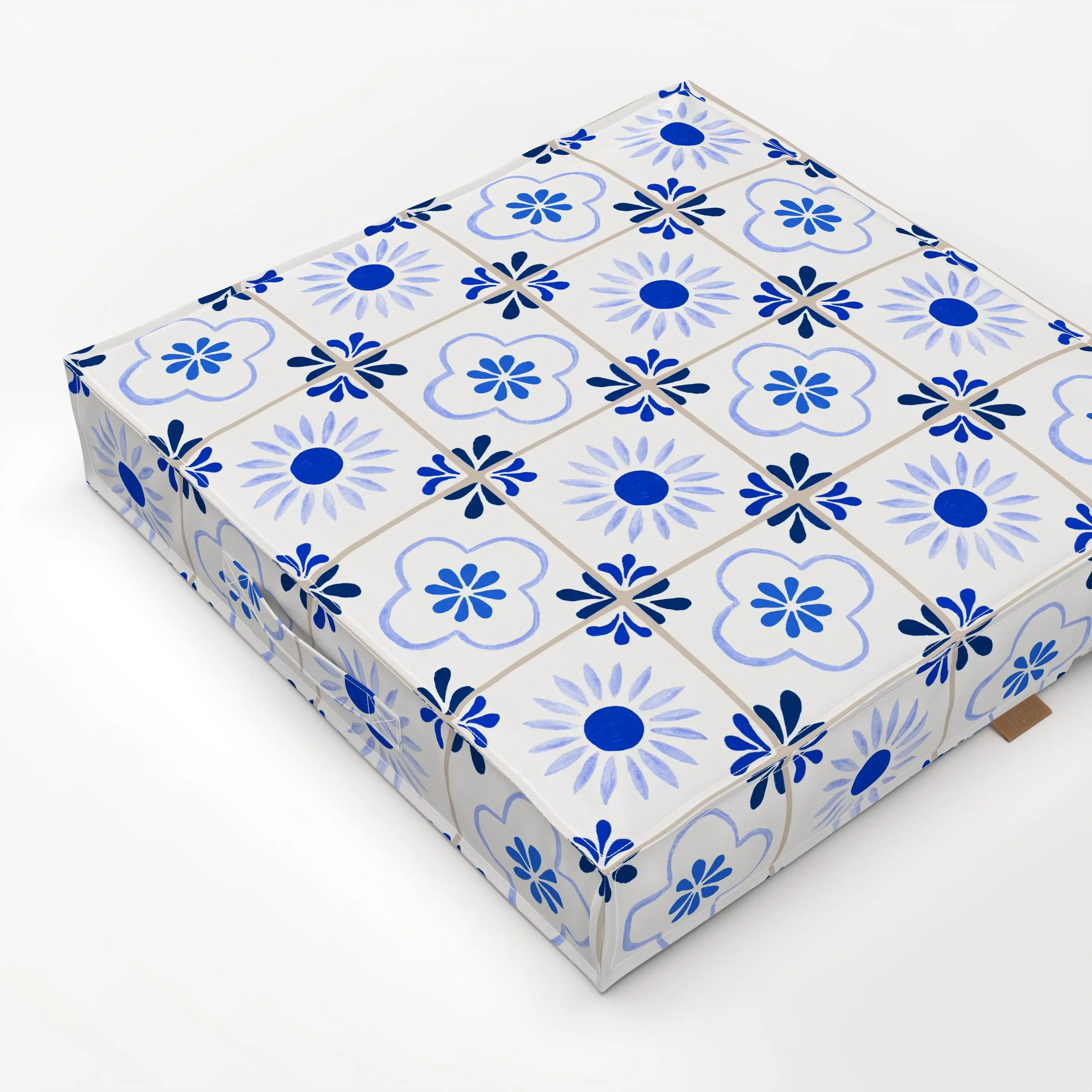 Bodenkissen Azulejo Pattern 5 - Blumen & Florales, Sommer, Symbole & Muster - von „Karen Menzenbach"; Muster, Aquarell, Blüt...