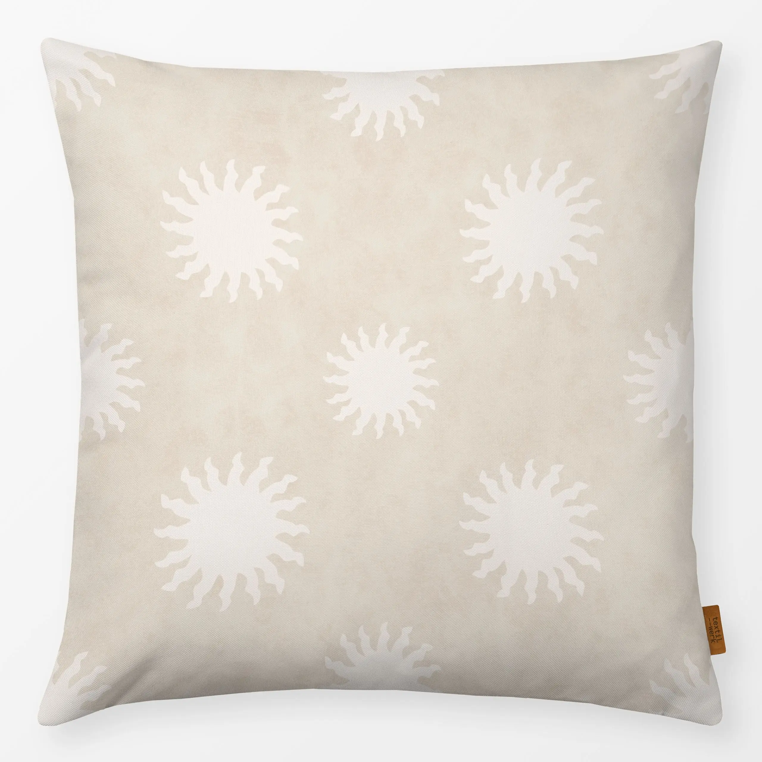 Kissen Sunny Life beige - Natur & Landschaft, Sommer - von „Karen Menzenbach"; boho, creme, Sand, Sonne, Sommer, grafisch, W...