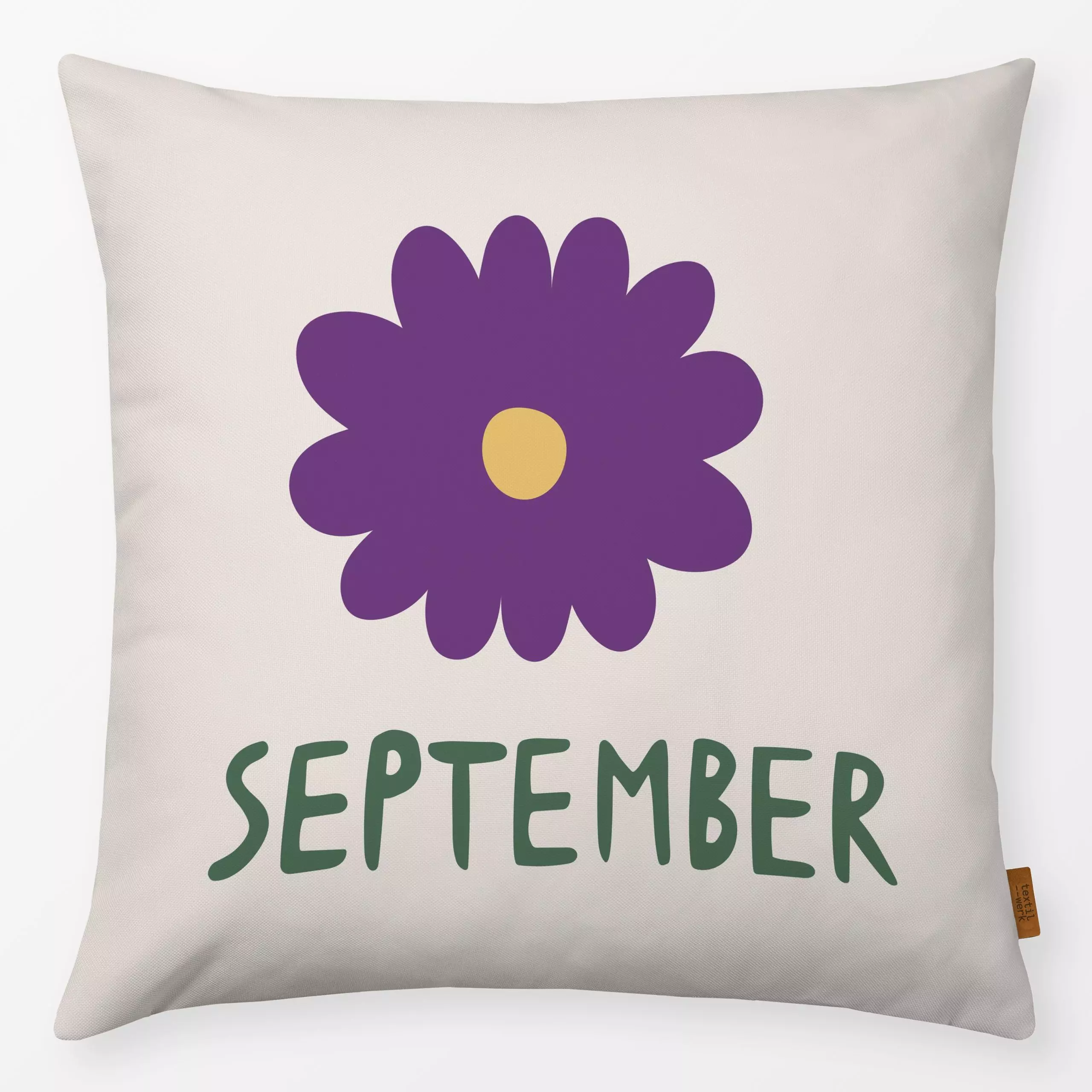 Kissen Fall Love September - Herbst, Sprüche & Schriftzüge - von „Jana Driver"; Blumen, beige, typografie, bunt, janadriver,...