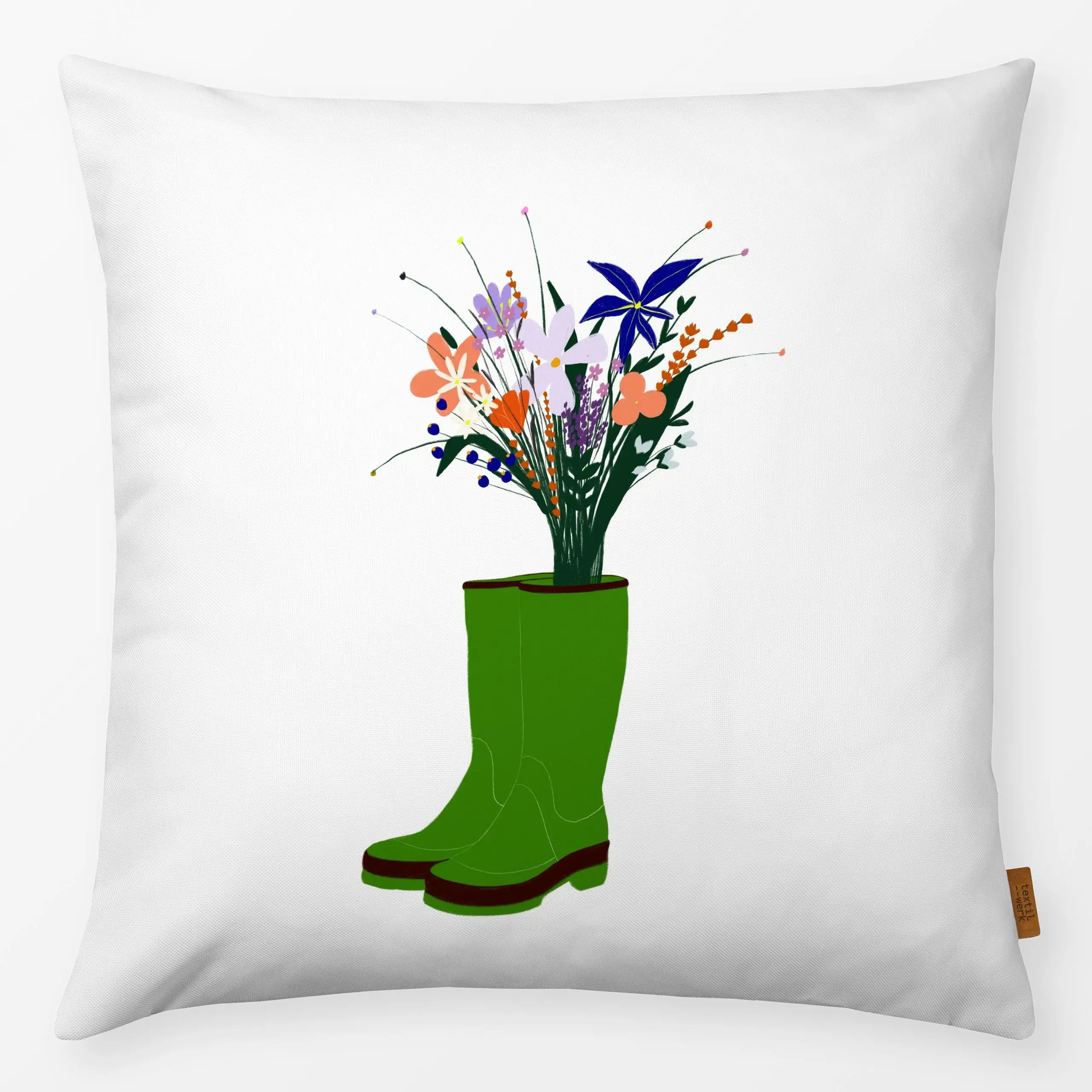 Kissen Gummistiefel mit Blumenstrauß - Blumen & Florales, Frühling, Pflanzen & Botanik - von „Sophie Augustin Illustration";...