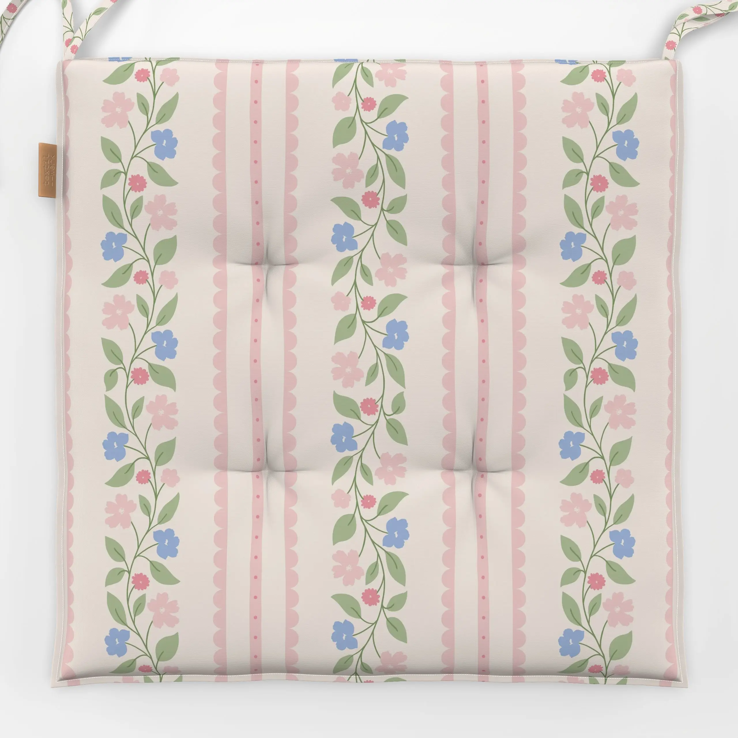 Sitzkissen Blumen und Spitze Weiss Rosa - Blumen & Florales, Frühling, Sommer - von „DEINKI Studio"; Wildblumen, Sommerblume...