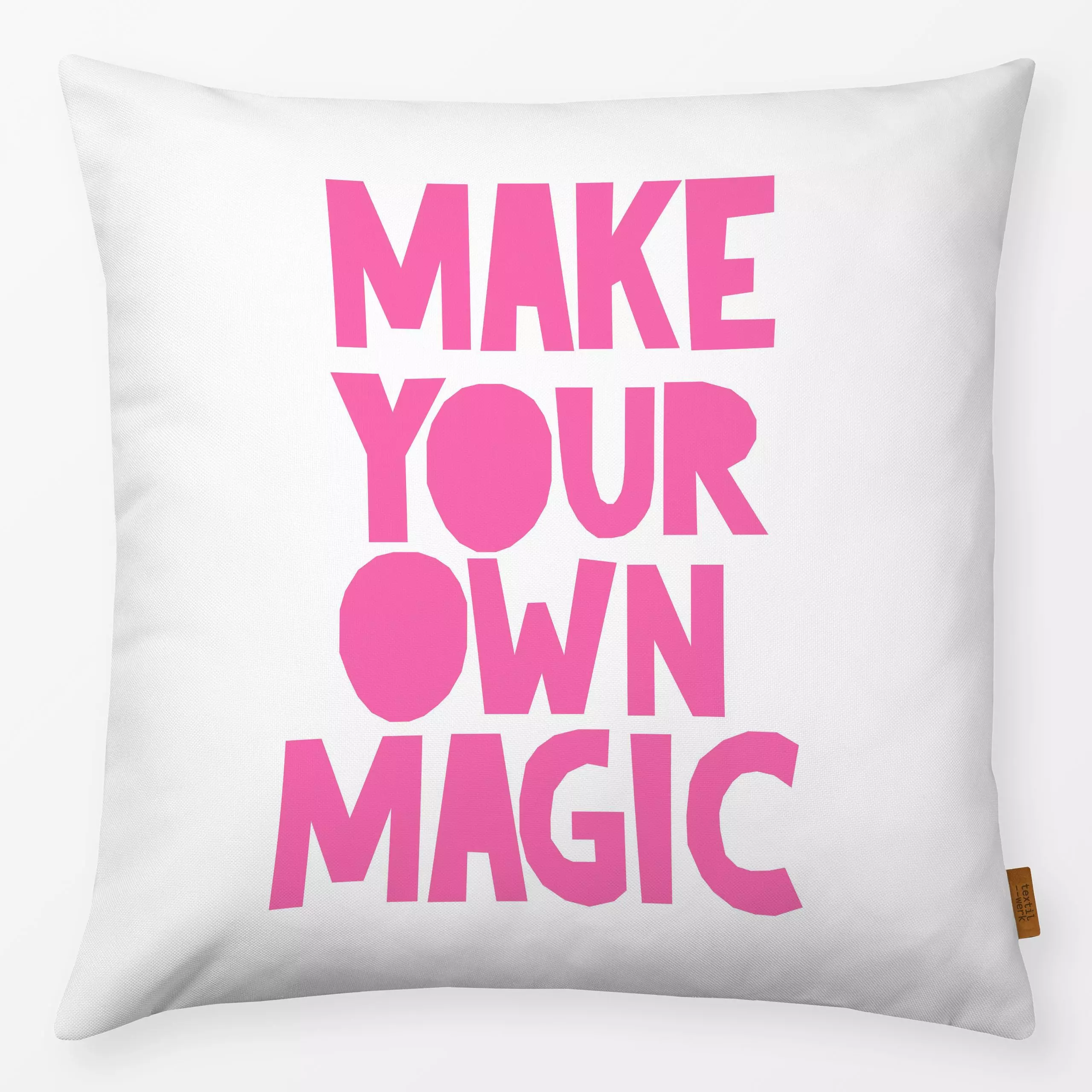 Kissen Make your own magic - Sprüche & Schriftzüge - von „Lisa Jasmin Bauer"; typografie, pink, typokissen, pinkmania