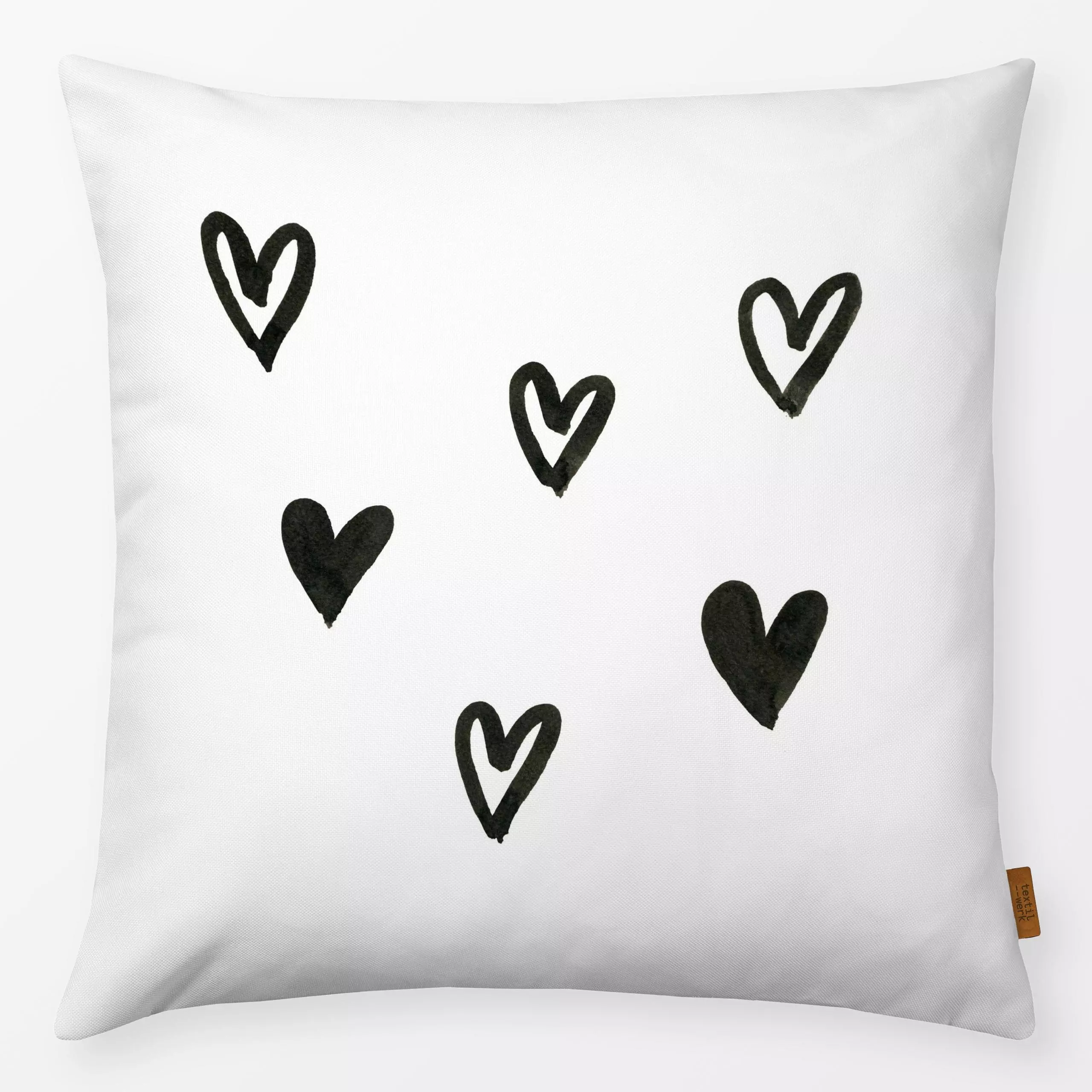 Kissen Herzen Ink SW - Liebe, Romantik & Pride - von „Katrin Graff“; boho, minimal, Herzen, Liebeszitate, Valentinstag, Lieb...