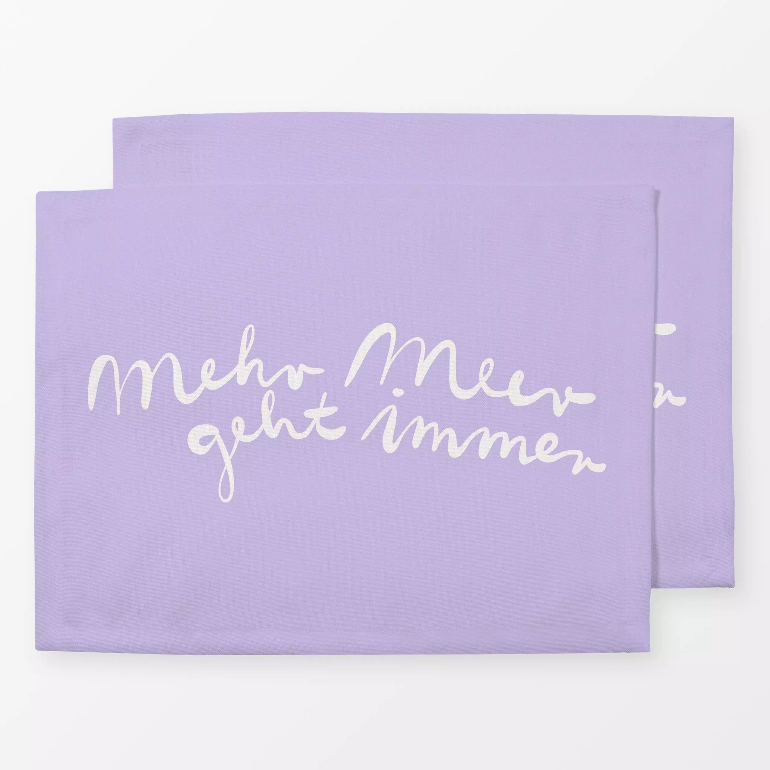 Tischset Mehr Meer Flieder - Natur & Landschaft, Sprüche & Schriftzüge - von „Studio Kesse"; Meer, Strand, Urlaub, Lustig, t...