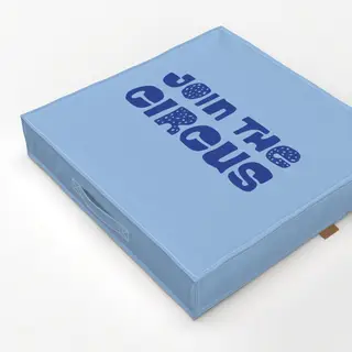 Bodenkissen Join the circus hellblau
