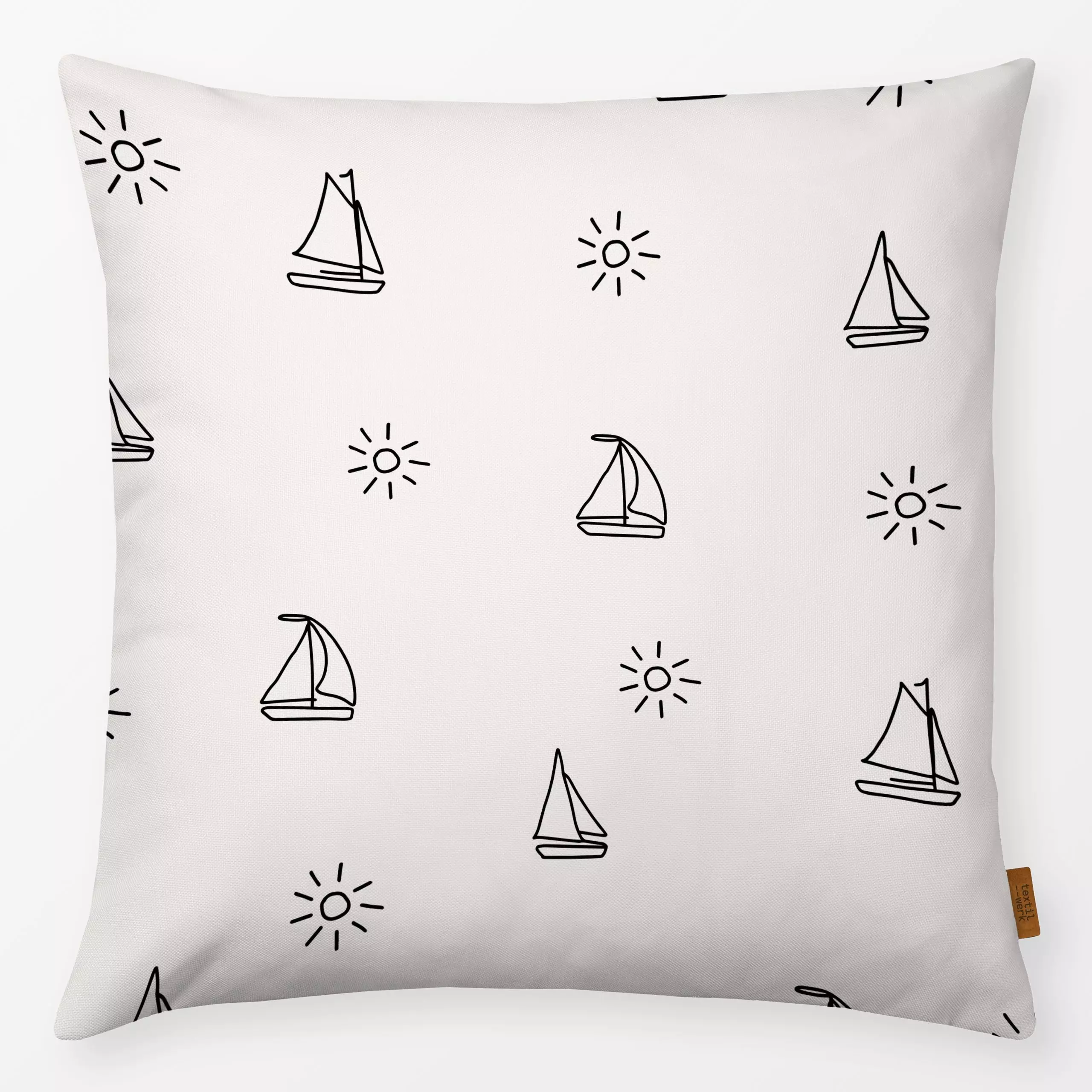 Kissen Segelboote Muster Schwarz - Sommer, Symbole & Muster - von „textilwerk"; Muster, Meer, Sonne, Sommer, summer, maritim...