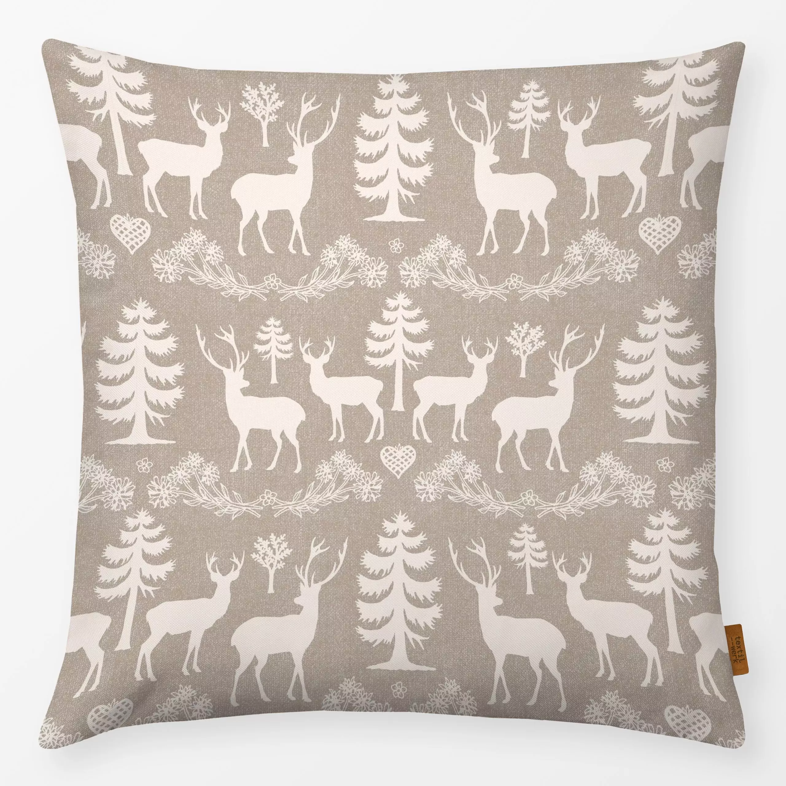 Kissen Winter deer and woodlands IV - Weihnachten, Pflanzen & Botanik - von „Bloomery Decor"; Merry Christmas, Hirsch, Nordi...