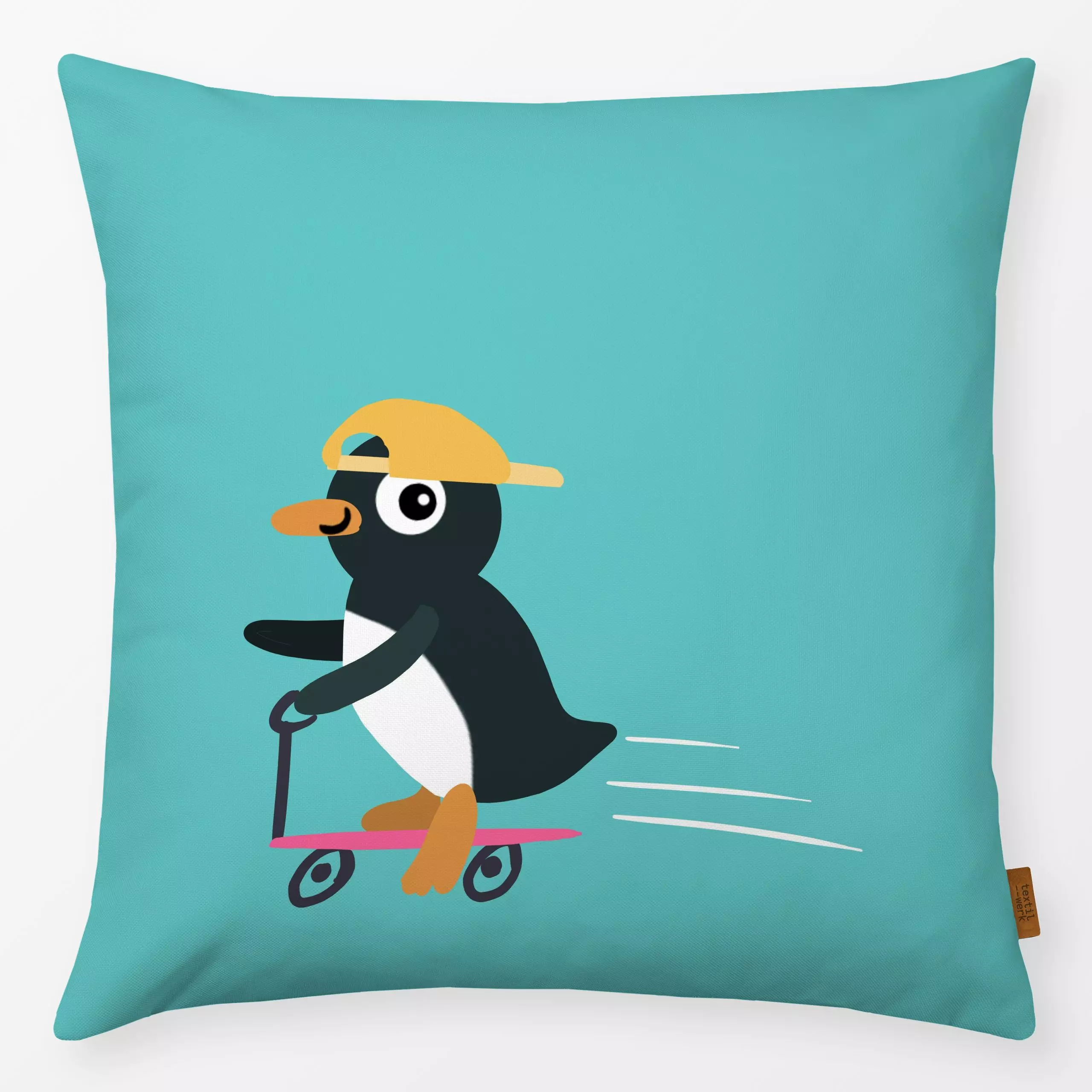 Kissen Piet Pinguin mit Roller - Kinderzimmer & Motive für Kinder, Tiere - von „Julia Reyelt"; Kinder, Pinguin, Sport, Kids,...