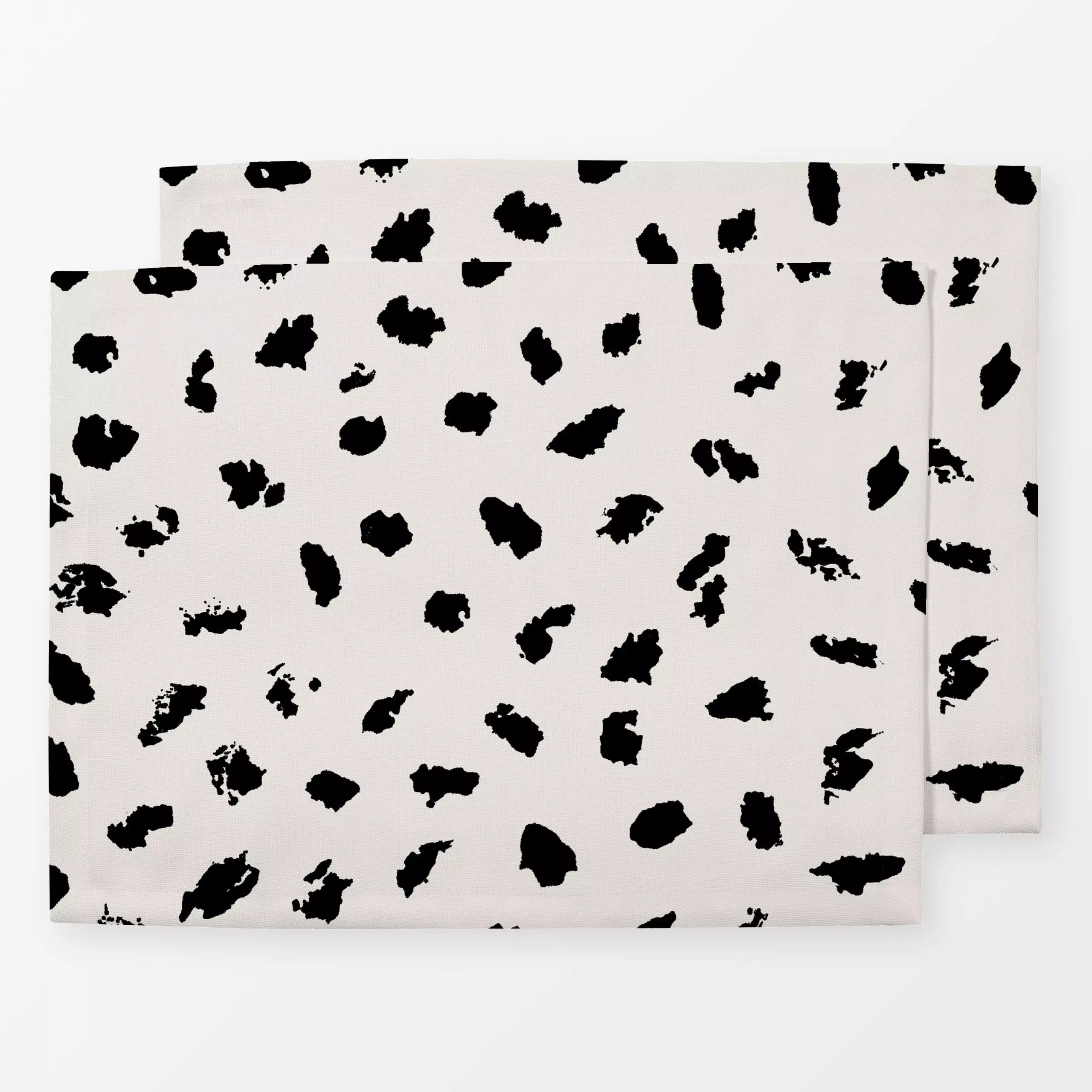 Tischset Leo - Symbole & Muster - von „Julia Schumacher"; Muster, schwarz, minimal, Pinsel, abstrakt, Punkte, beige, Leopard...