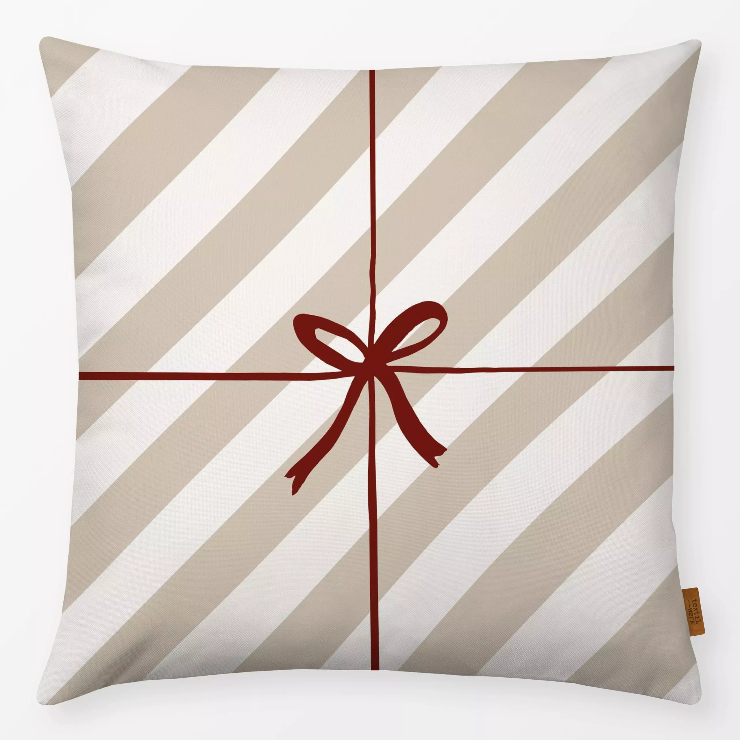 Kissen Geschenk beige rot - Weihnachten, Anlässe - von „Kruth Design"; Streifen, Weihnachten, Geschenk, Weihnachtsdeko, schl...