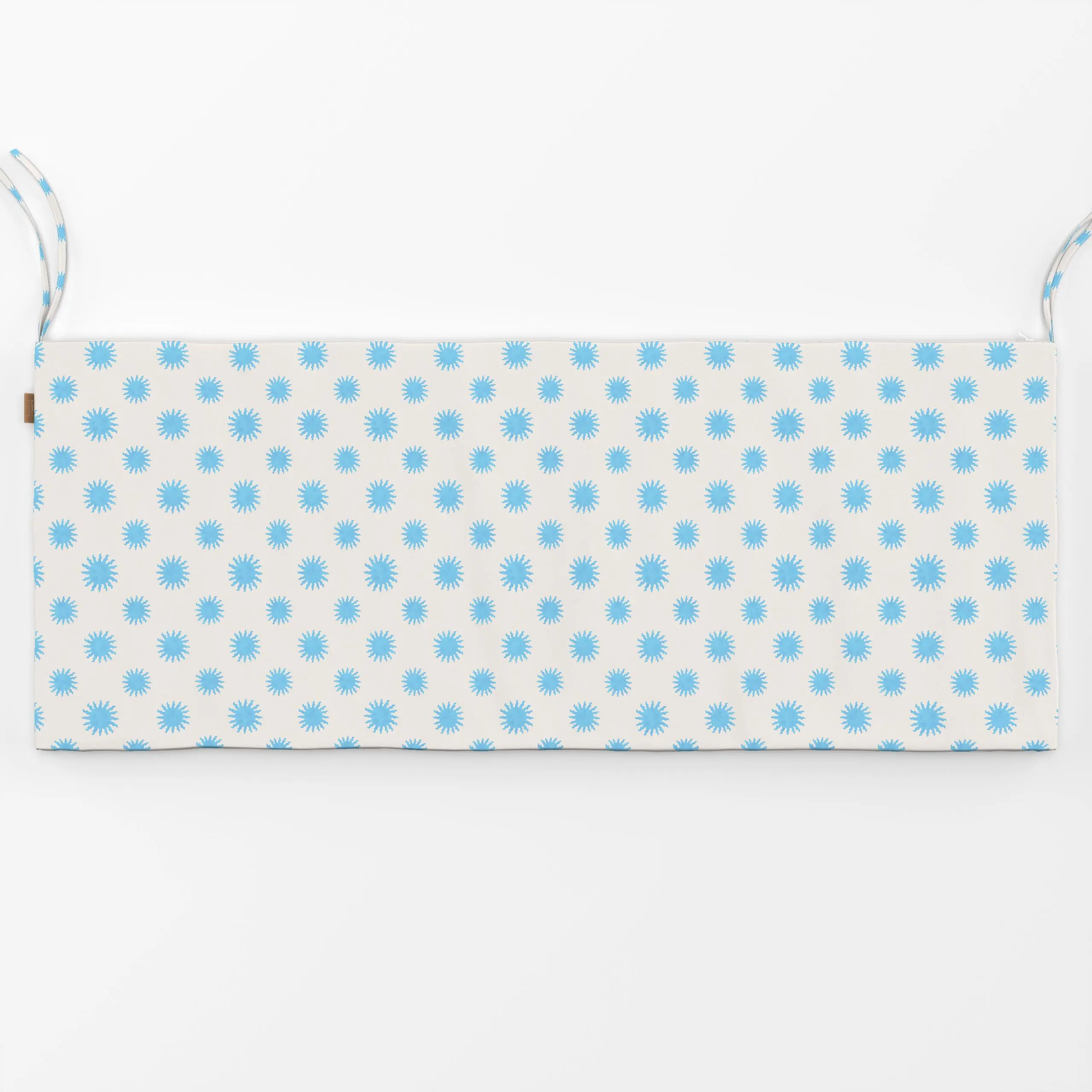 Bankauflage Sunny Life blue - Natur & Landschaft, Sommer - von „Karen Menzenbach"; boho, Muster, Natur, abstrakt, Sonne, Som...