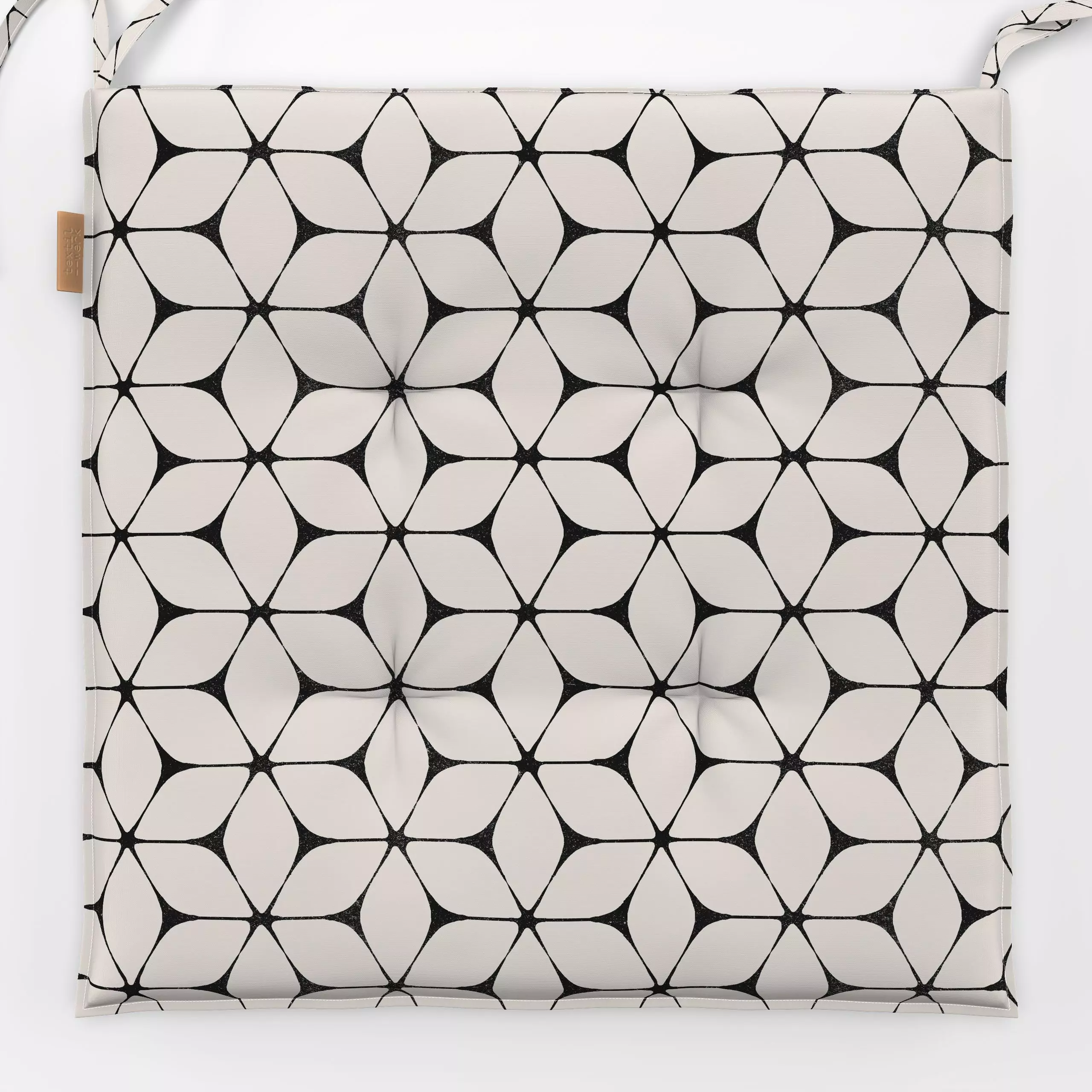Sitzkissen Floral Tiles black - Symbole & Muster - von „Studio Kesse"; marrakesch, marrokko, schwarz, abstrakt, creme, Geome...