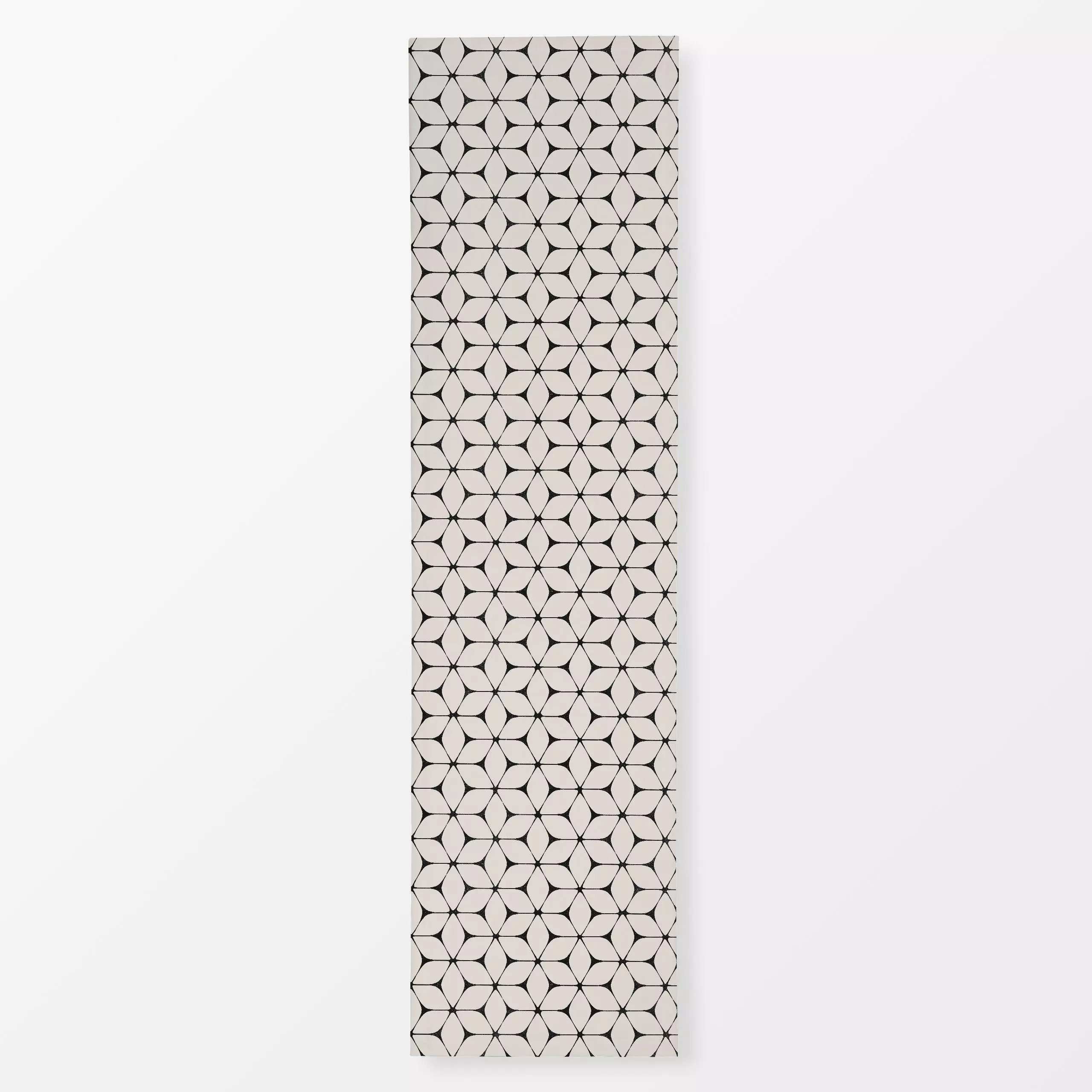 Tischläufer Floral Tiles black - Symbole & Muster - von „Studio Kesse"; marrakesch, marrokko, schwarz, abstrakt, creme, Geom...