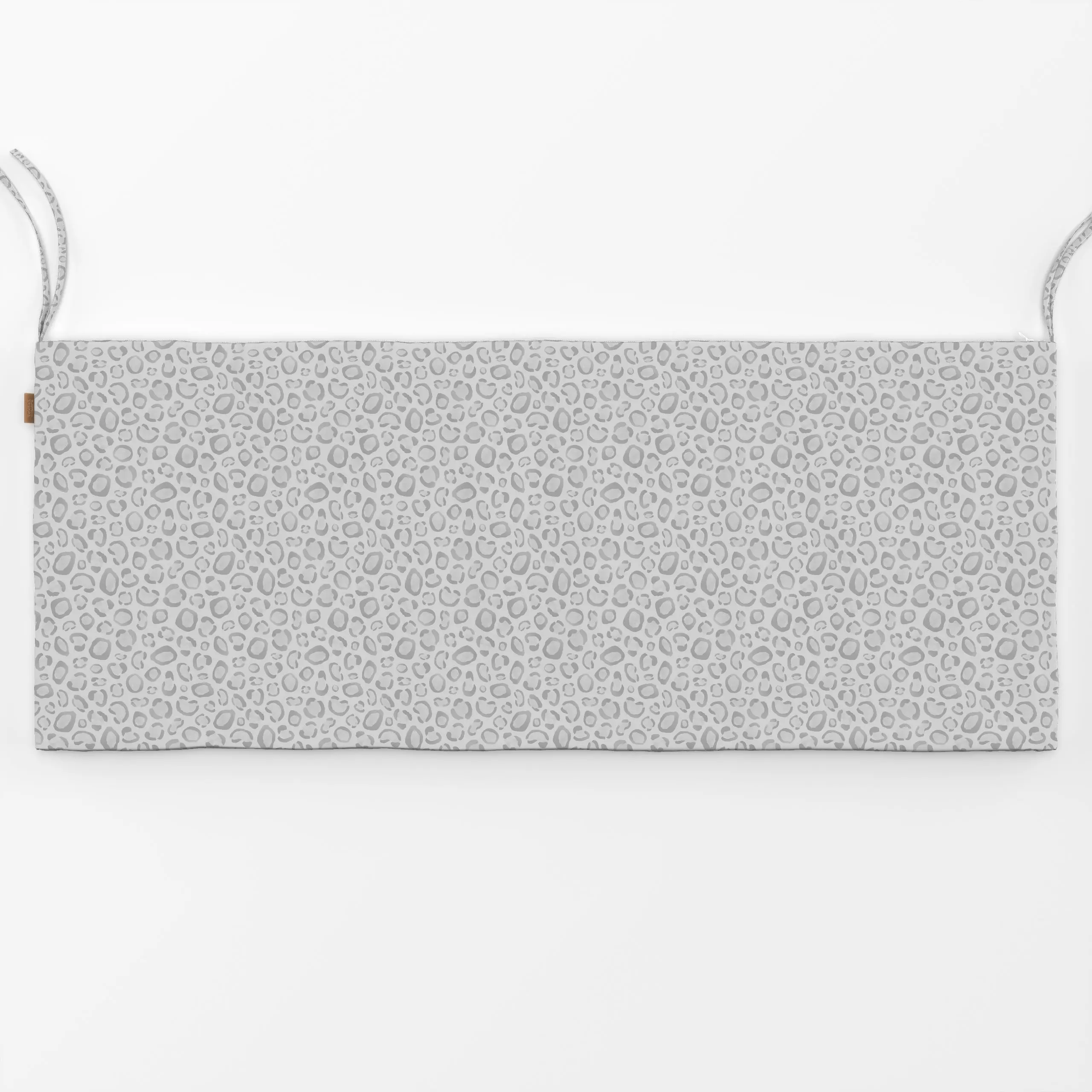 Bankauflage Leopard Brush Strokes grey - Tiere, Symbole & Muster - von „Karen Menzenbach"; abstrakt, grau, Wildtiere, Tiere,...