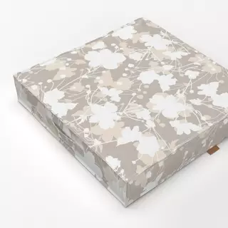 Bodenkissen Blumenmuster beige