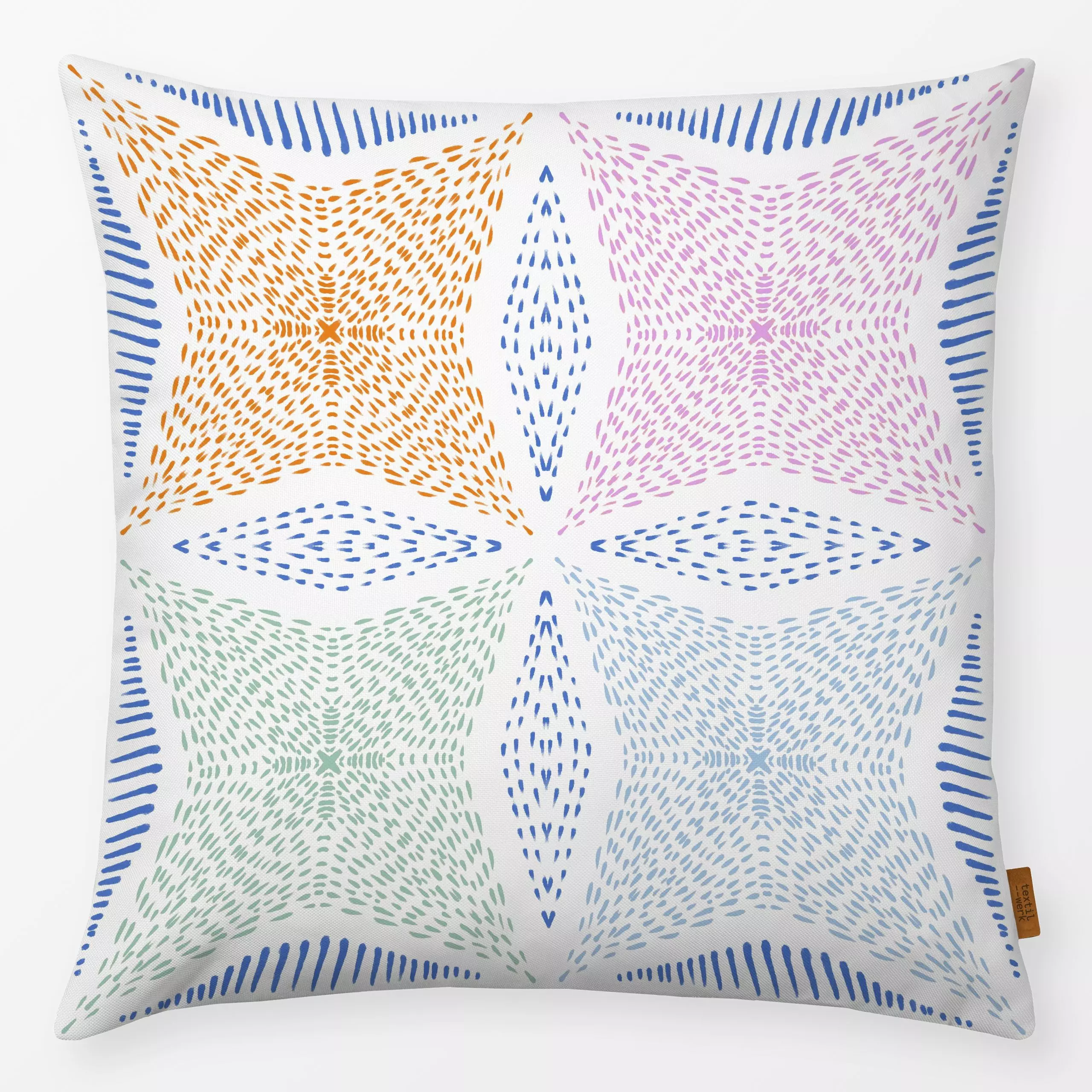 Kissen Tile Line Art - Symbole & Muster - von „Patries Elisabeth"; abstrakt, Retro, Geometrisch, Stern, Line, Weiss, lineart...