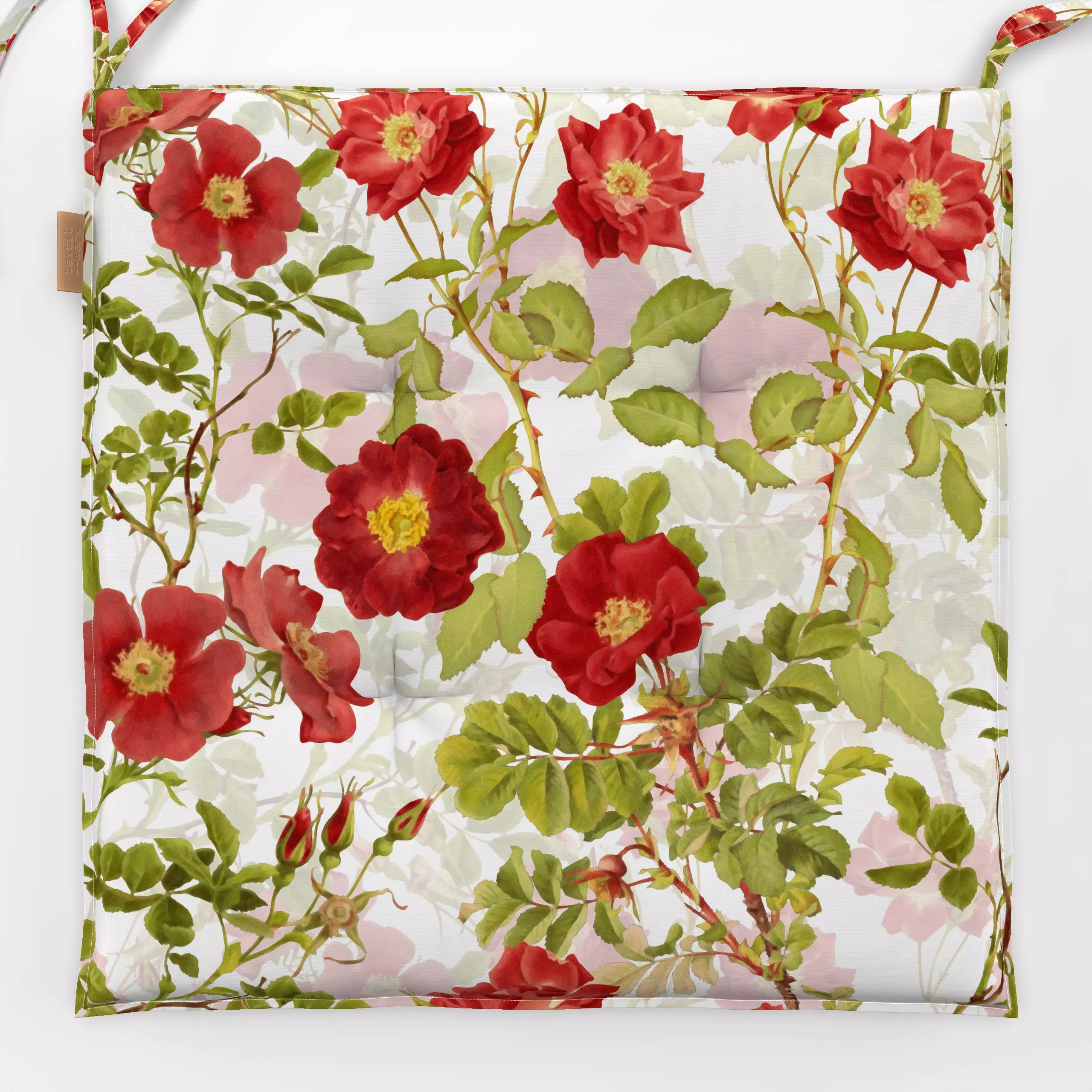 Sitzkissen Rote Vintage Wildrosen - Blumen & Florales, Sommer - von „Uta Naumann"; boho, Muster, Natur, Blumen, Rosen, Garte...