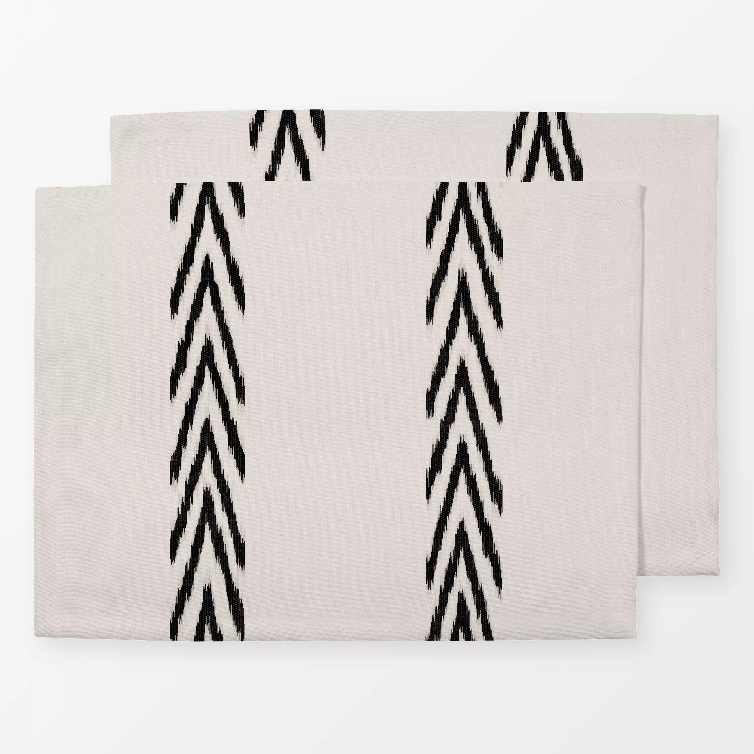 Tischset Stripes Ikat Black - Symbole & Muster, Reise - von „Studio Kesse"; marrakesch, marrokko, boho, Streifen, Ethno, Zic...