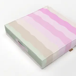 Bodenkissen Delulu Lucky Me Streifen