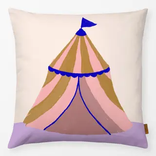 Kissen Join the Circus