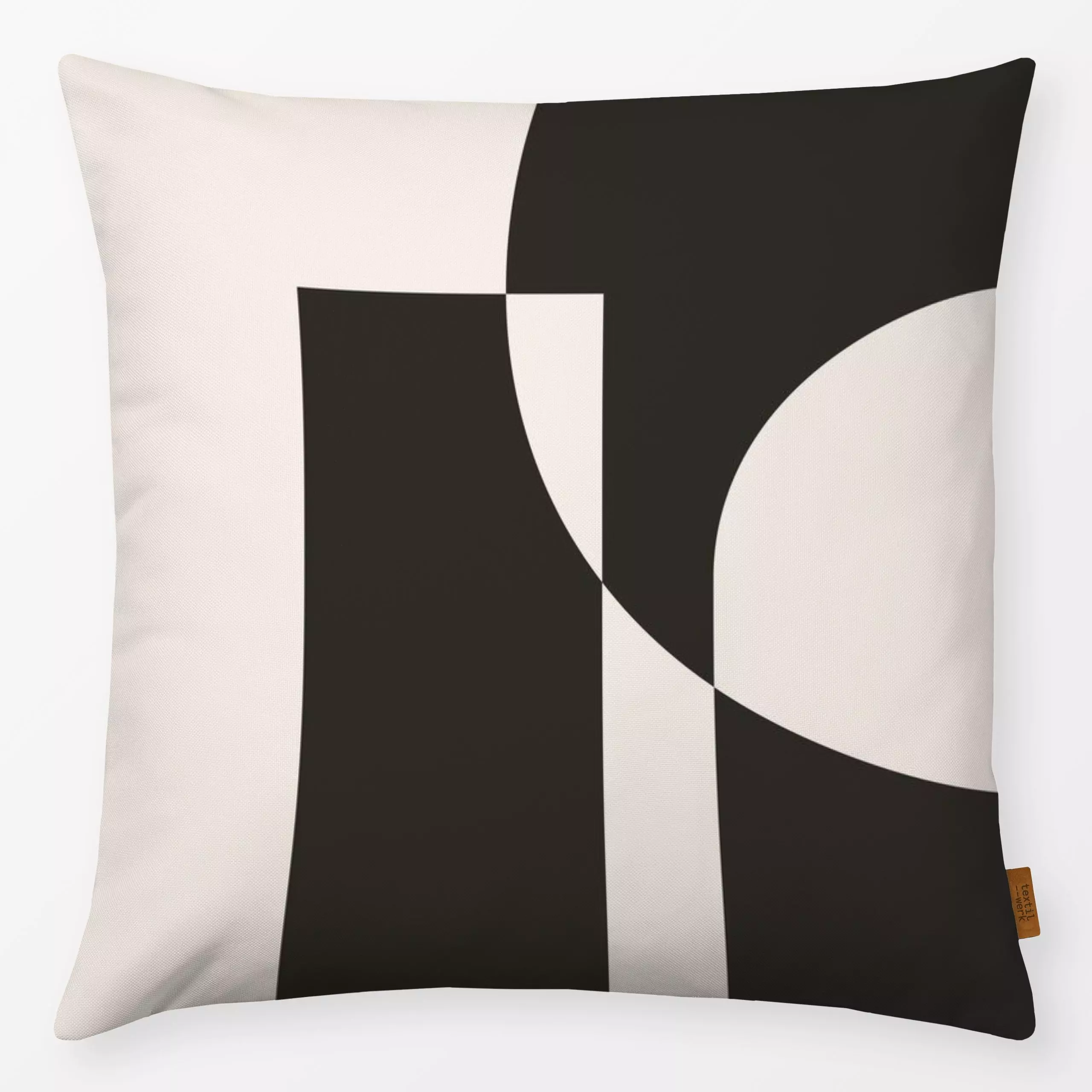 Kissen Geomeform 02 Black&White - Symbole & Muster - von „BOUDOIR BOBO“; schwarz, abstrakt, Geometrisch, formen, Weiss, roun...