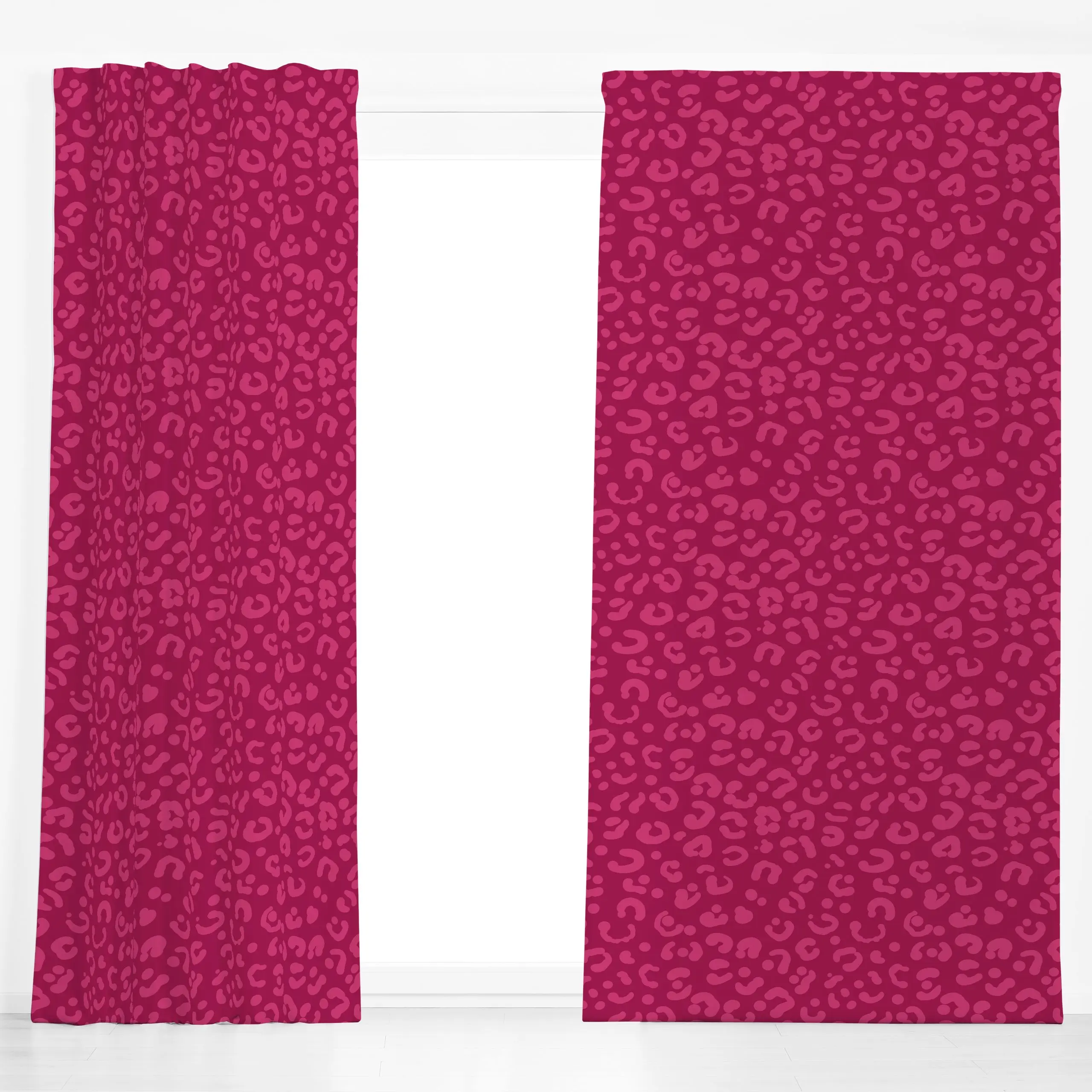 Dekovorhang Leopardenmuster BerryPink - Tiere, Symbole & Muster - von „Julia Reyelt"; abstrakt, Leo, Leopard, Tiermuster, an...