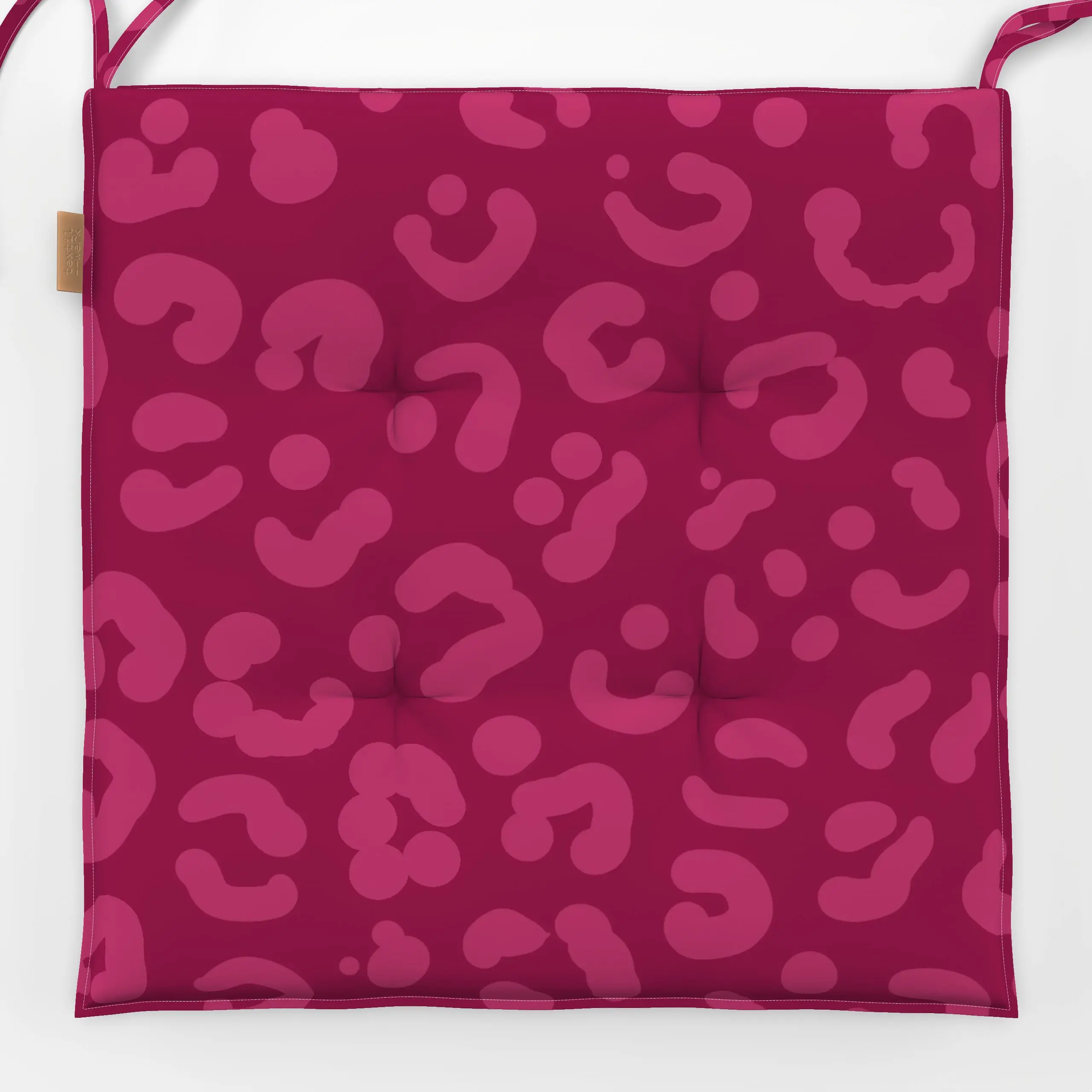 Sitzkissen Leopardenmuster BerryPink - Tiere, Symbole & Muster - von „Julia Reyelt"; abstrakt, Leo, Leopard, Tiermuster, ani...