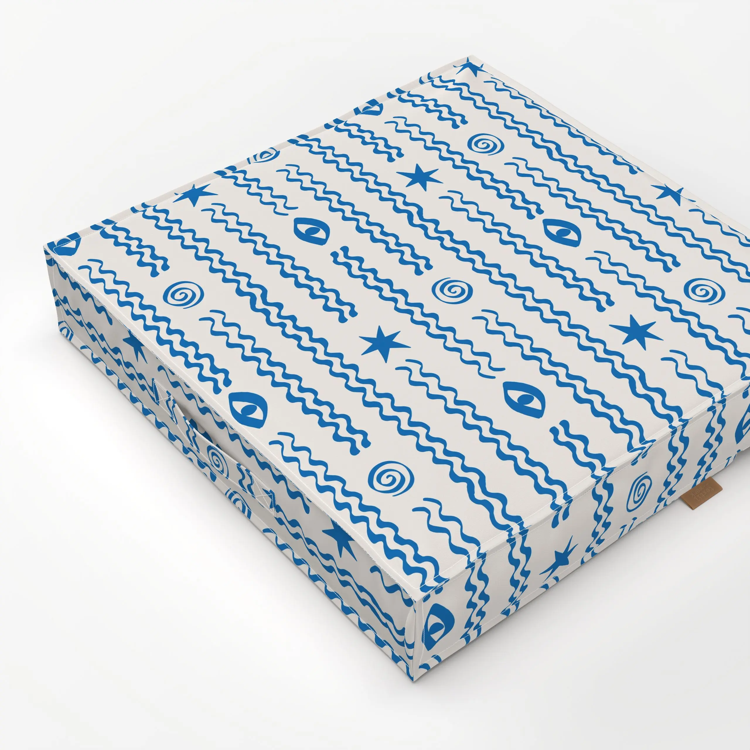 Bodenkissen greek waves - Städte & Länder, Sommer, Symbole & Muster - von „Vivian Hasenclever"; Streifen, Meer, Strand, medi...