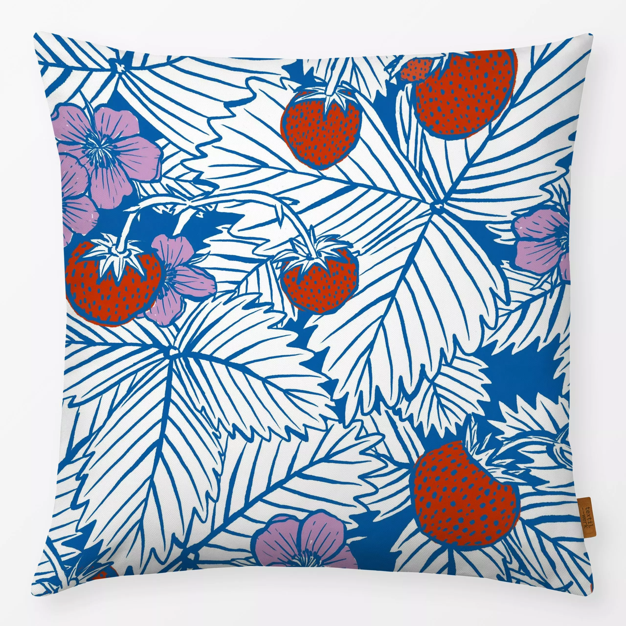 Kissen Erdbeere Blau Rot - Pflanzen & Botanik - von „moDeern Design Studio"; Frucht, Obst, Pflanzen, Garten, Erdbeeren, Somm...