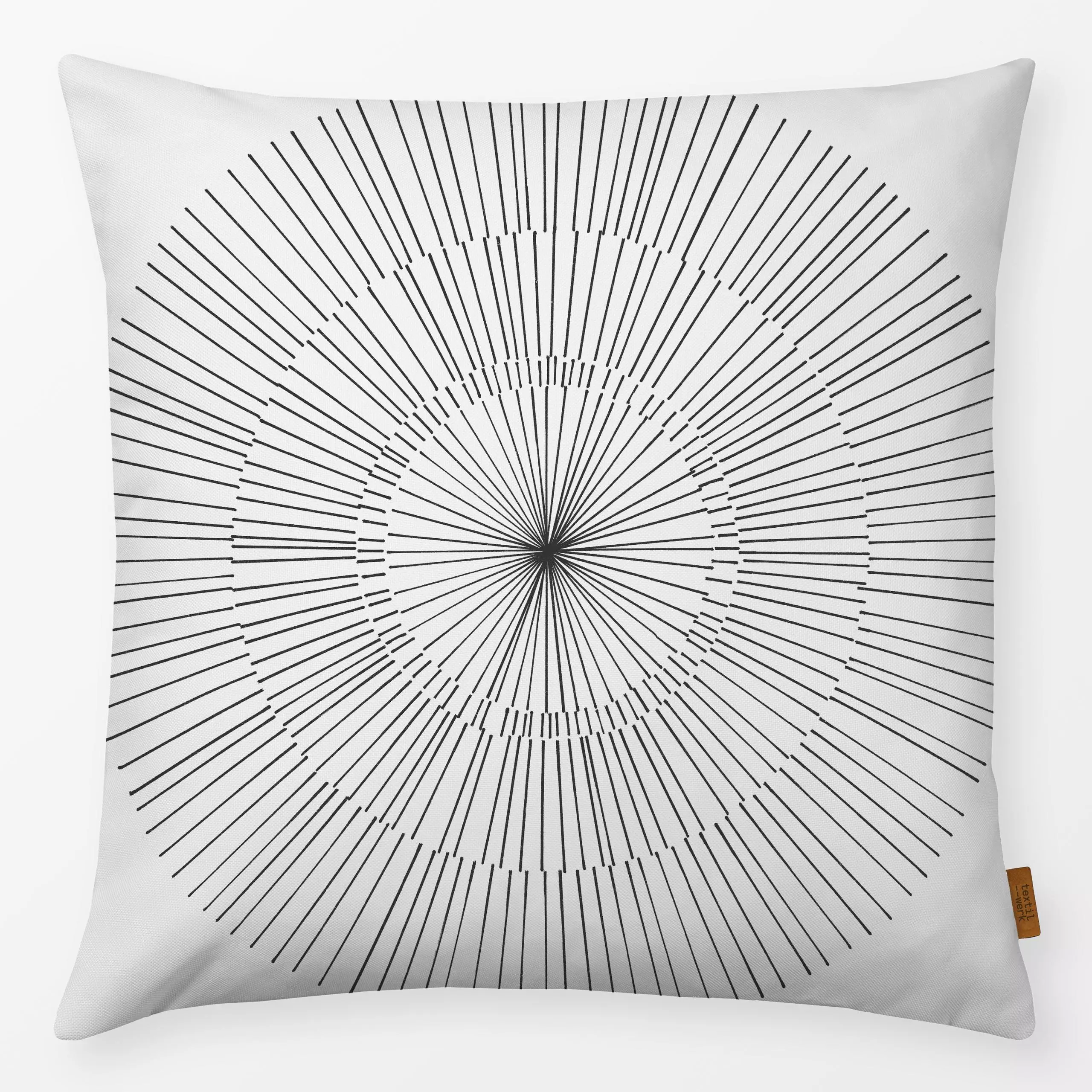 Kissen Sol carbón - Symbole & Muster - von „Julia Schumacher"; Sonnenaufgang, Sonne, Striche, Kreise, lineart, juliaschumach...