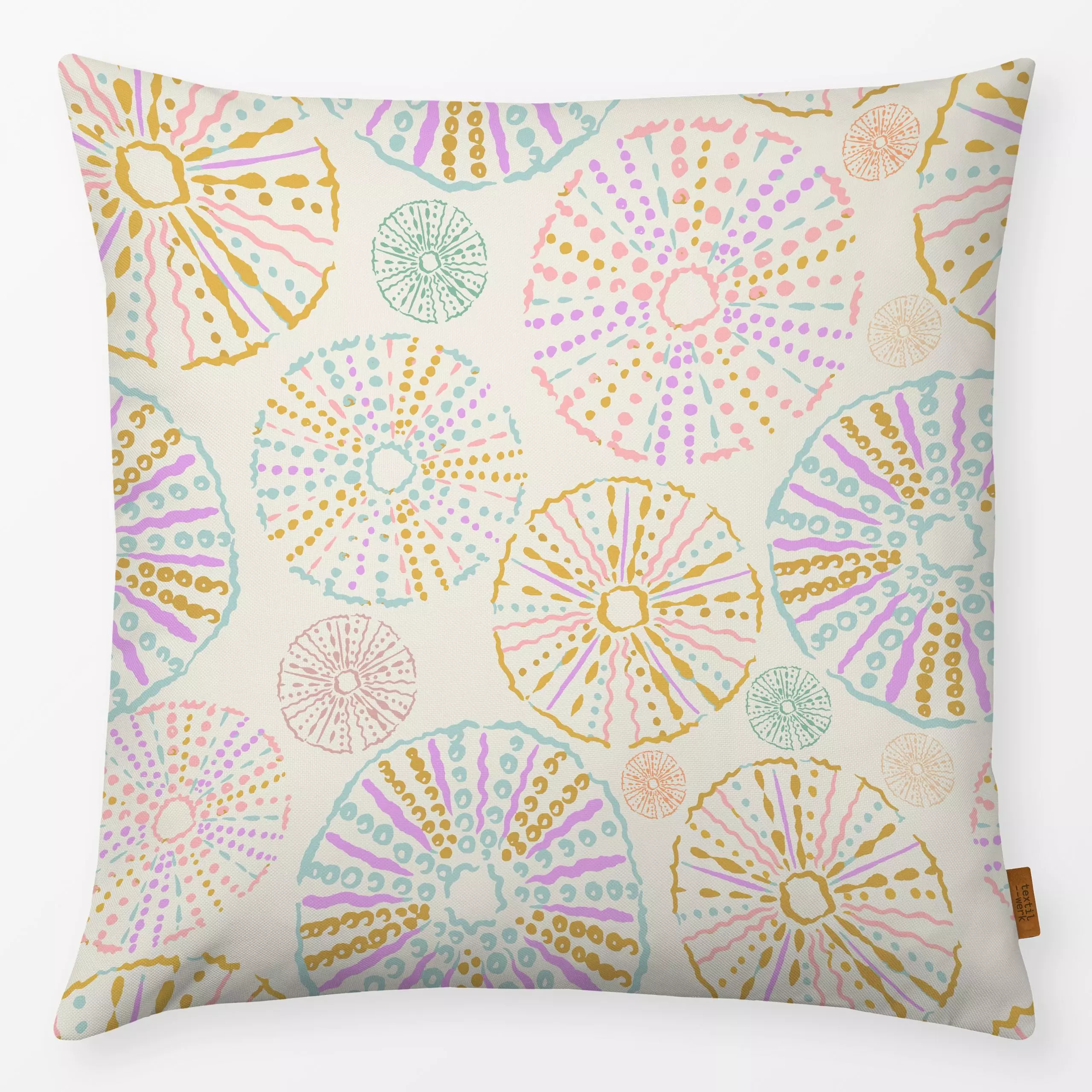 Kissen Sea Urchin Soft - Sommer, Retro & Vintage - von „Patries Elisabeth"; boho, Muster, Natur, Retro, Meer, Meerestiere, s...
