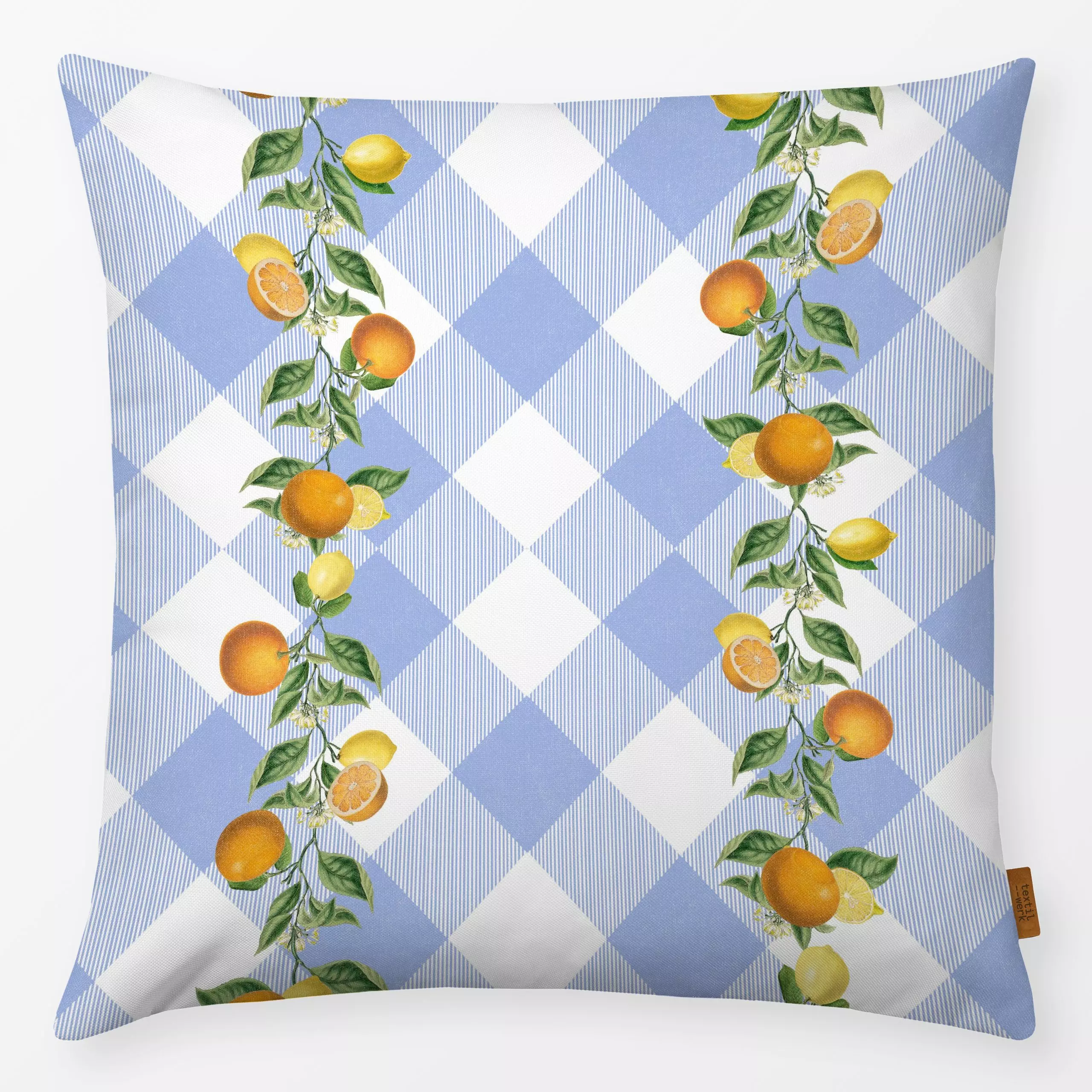 Kissen Preppy Citrus Gingham - Blumen & Florales, Symbole & Muster, Früchte - von „Bloomery Decor"; Retro, Orange, Zitrone, ...