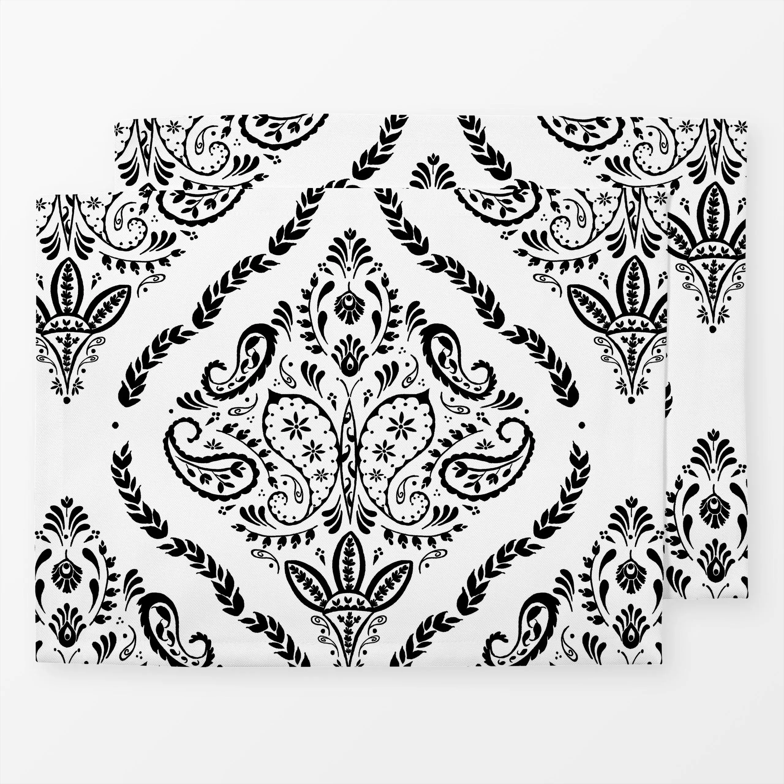 Tischset Paisleydamast schwarz-weiß - Blumen & Florales - von „Kathrin Löffler"; schwarz, Schmetterling, floral, Weiss, pais...