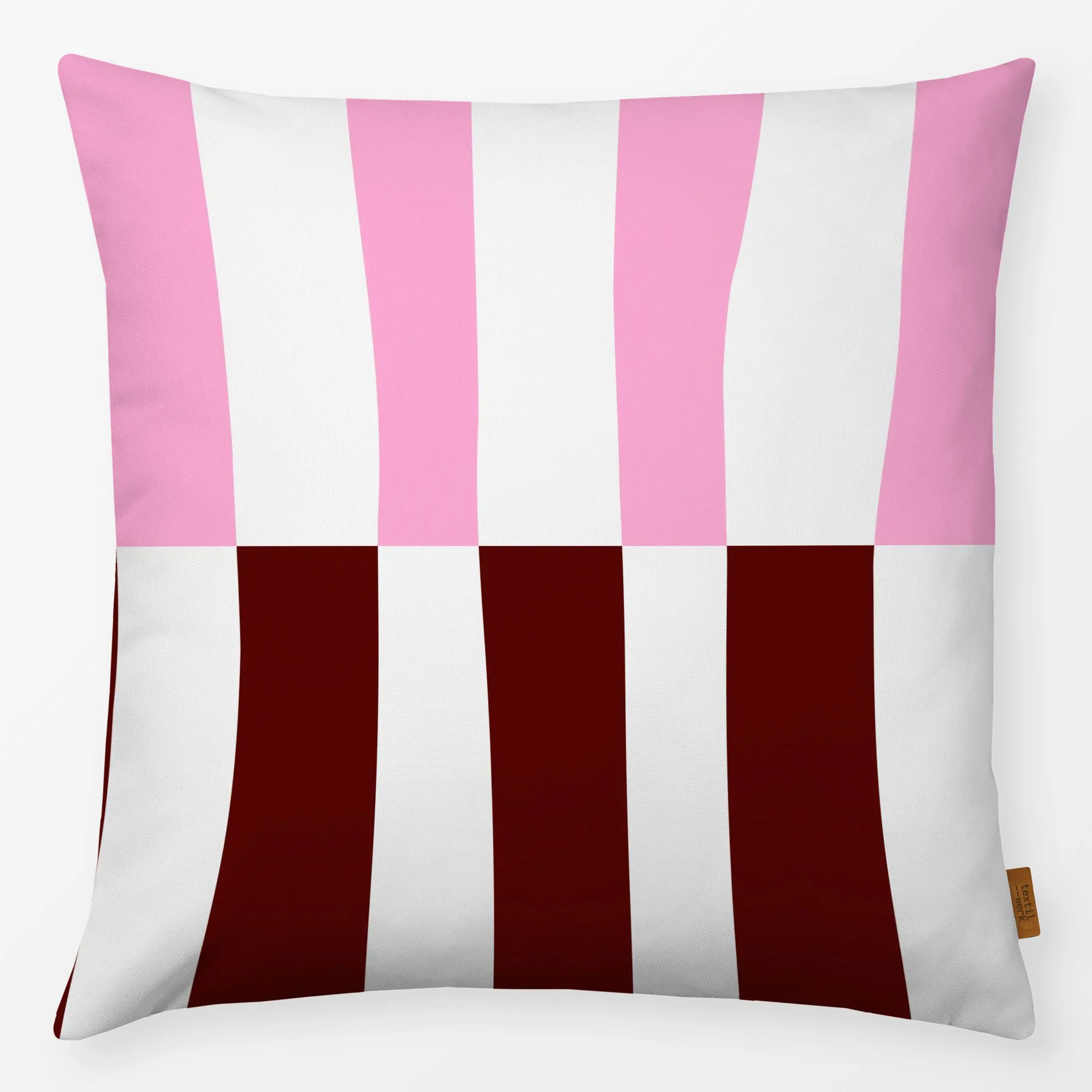 Kissen Streifen Duo bordeaux pink - Herbst, Symbole & Muster - von „moDeern Design Studio"; Streifen, rosa, Herbst, gestreif...