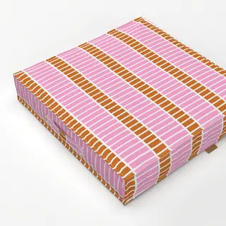 Bodenkissen Horizontale Linien Blütenpink