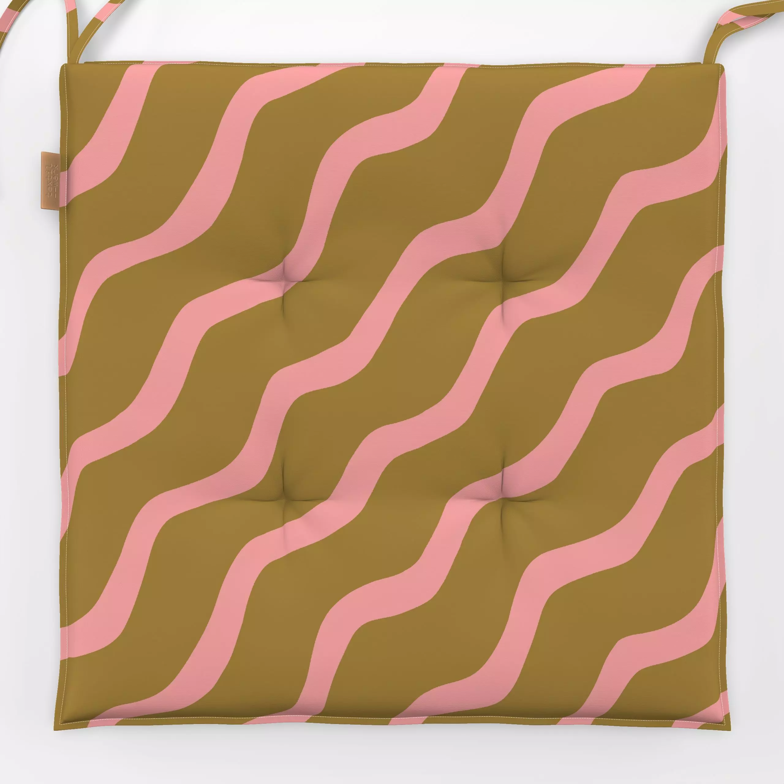 Sitzkissen Wellen Diagonal Braun Peach - Symbole & Muster - von „Studio Kesse"; Linien, Streifen, diagonal, braun, gestreift...