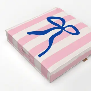 Bodenkissen Schleife auf Streifen