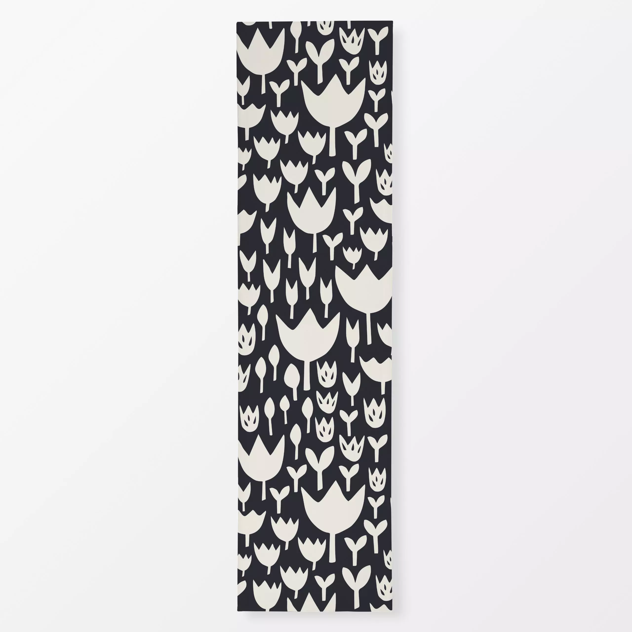 Tischläufer nordic floral dark, Blumen, gemustert, Sommer, von Sara Maria