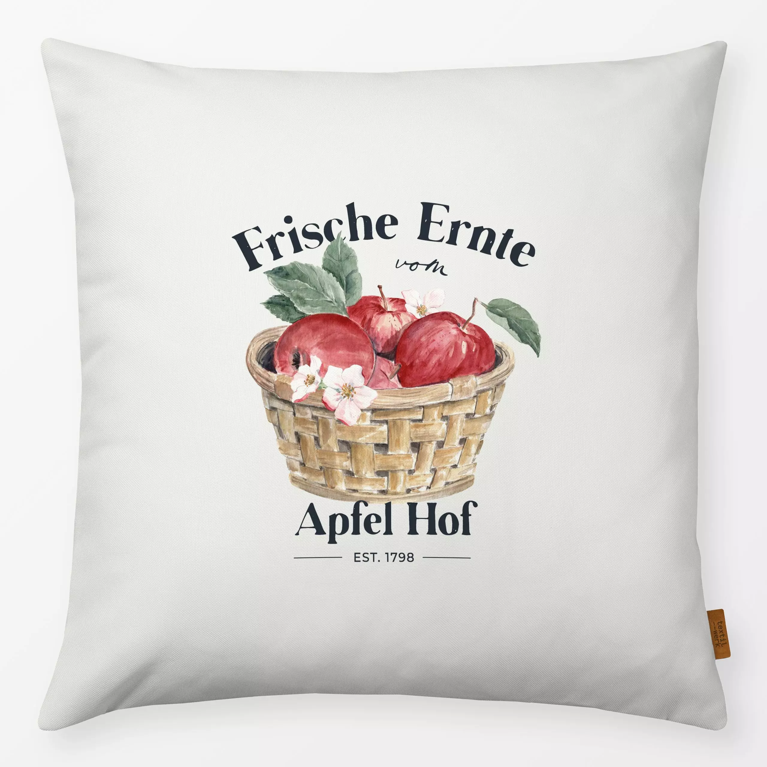 Kissen Ernte Apfel Korb offwhite weiß - von „Katrin Graff"; Obst, Apfel, landhaus, Ernte, Landhausstil, Flechtkorb, Landlebe...