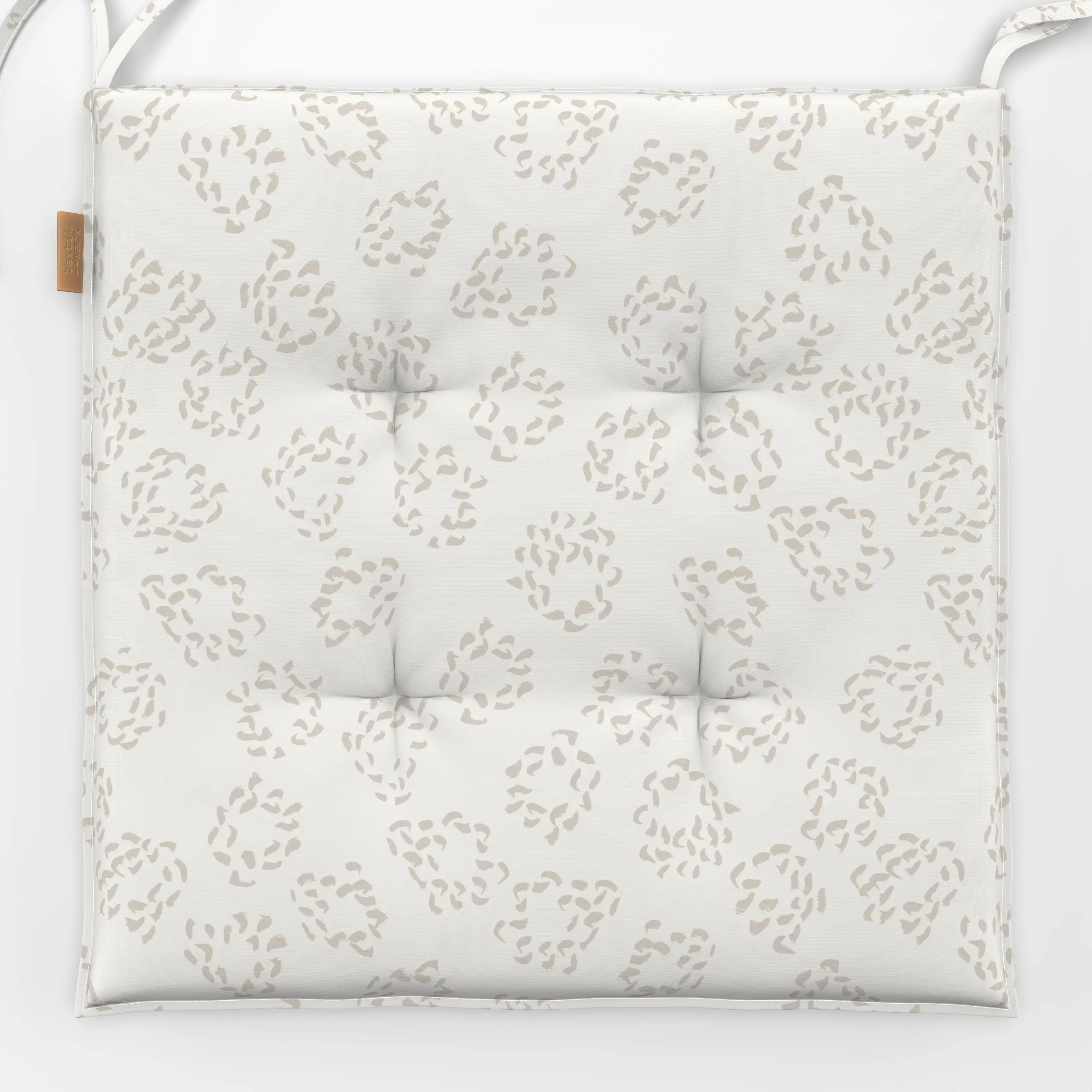 Sitzkissen Kreise mit Textur weiß - Frühling, Symbole & Muster - von „Kathrin Löffler"; Textur, beige, landhaus, minimalisti...