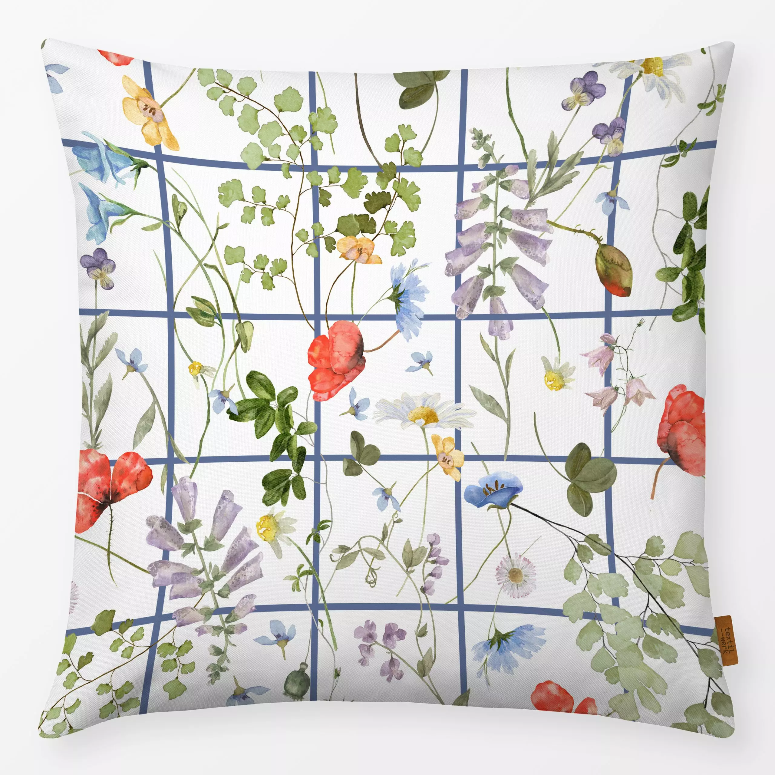 Kissen Karo Blumenwiese Very Peri - Blumen & Florales, Symbole & Muster - von „Uta Naumann"; boho, Blumen, Wildblumen, Somme...