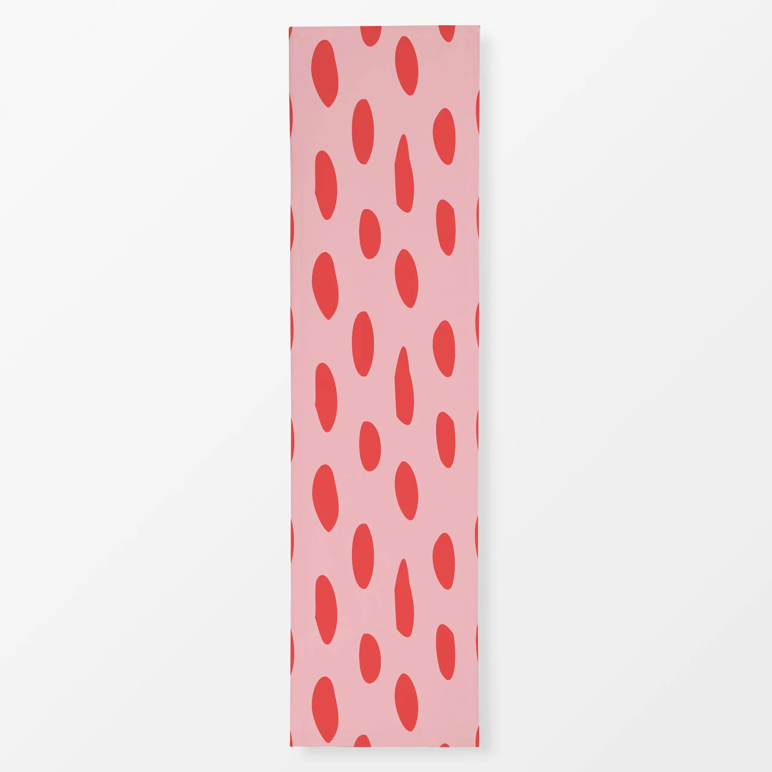 Tischläufer COLORFUL GEPARD RED - Symbole & Muster - von „Jana Moßmann"; rosa, altrosa, modern, Dots, organisch, gepunktet, ...