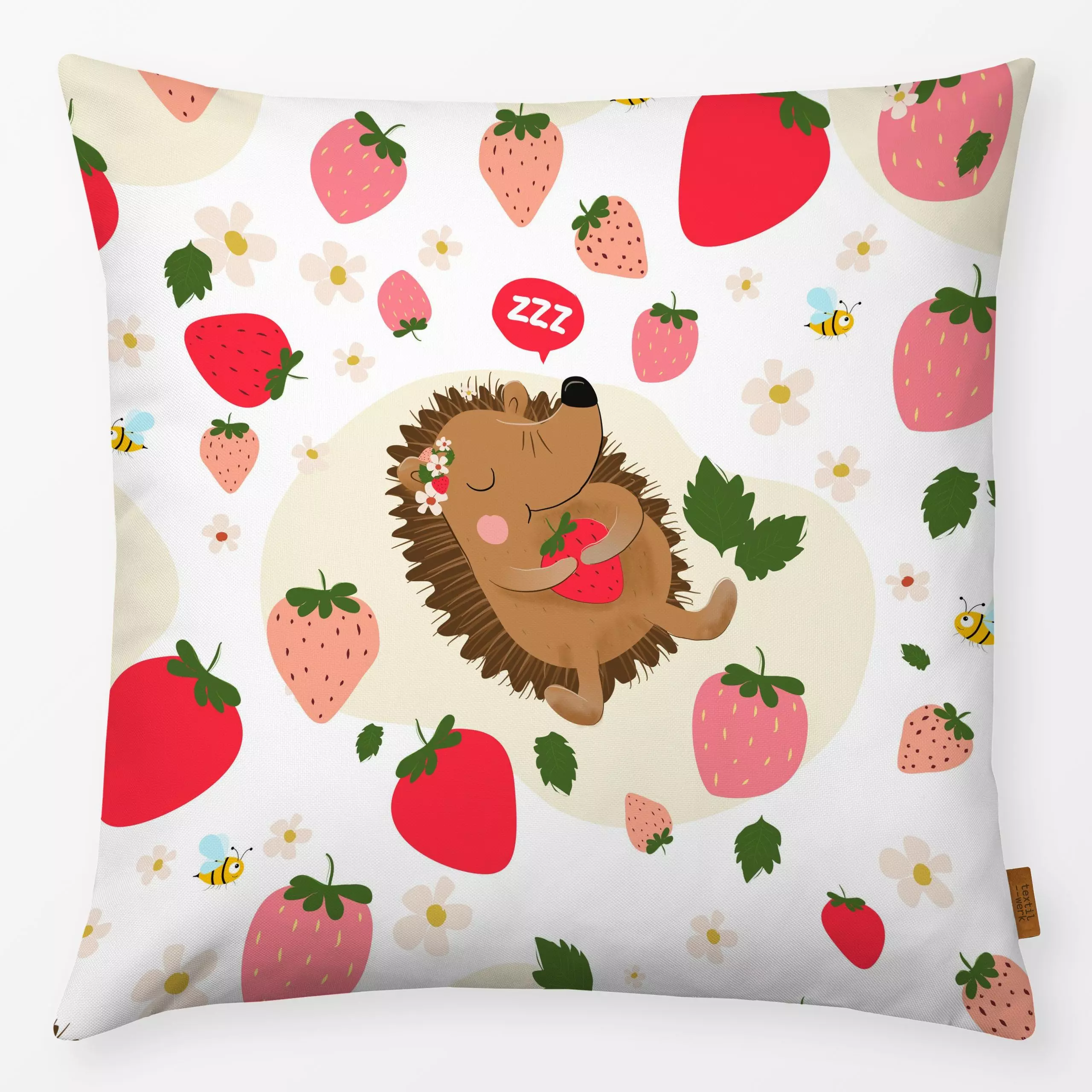 Kissen Kleiner Igel im Erdbeerglück - Kinderzimmer & Motive für Kinder, Sommer - von „Heyduda"; Illustration, Garten, Beeren...