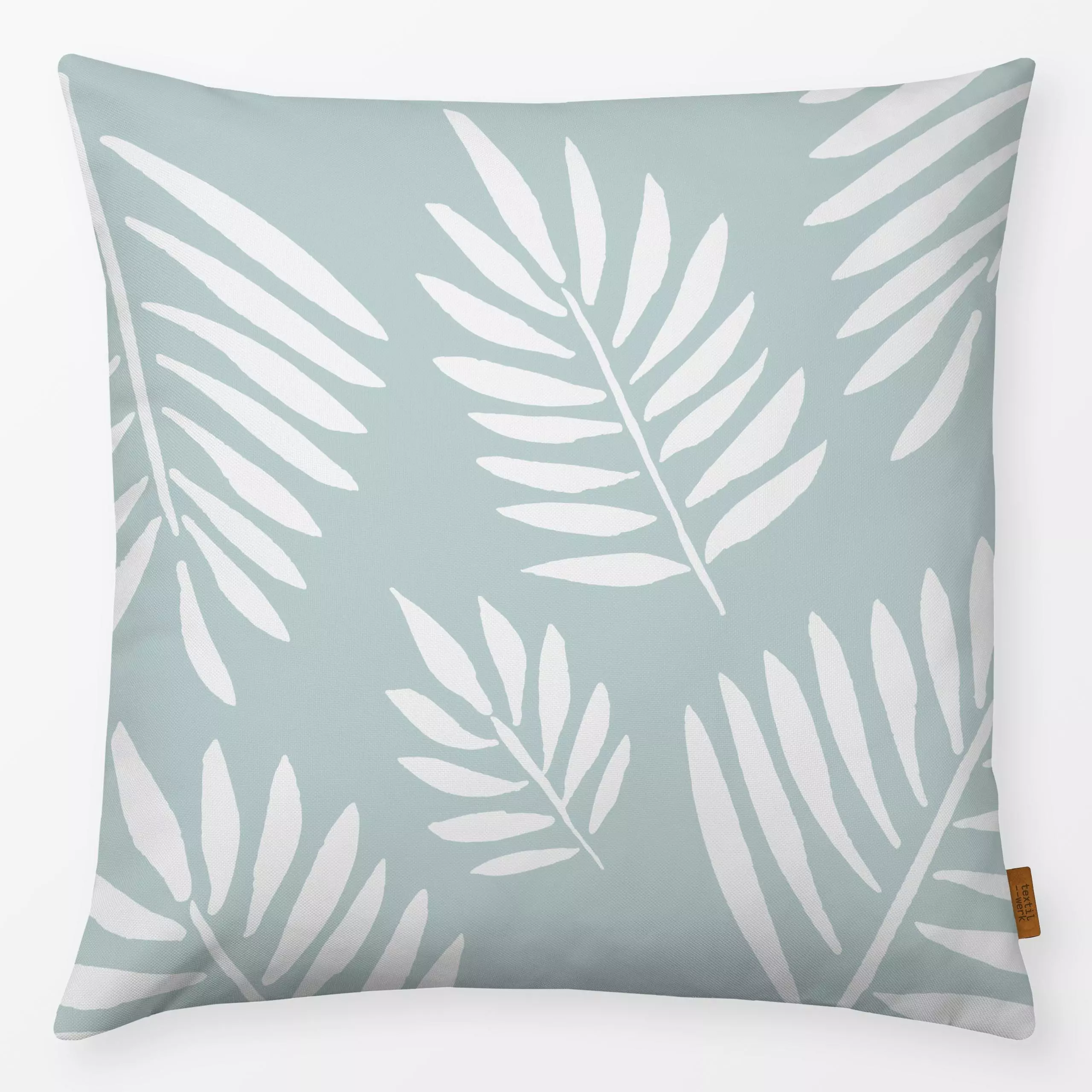 Kissen Tropical Leaves mint - Blumen & Florales, Sommer - von „Katrin Graff"; minimal, Sommer, Palmenwedel, floral, palmenbl...