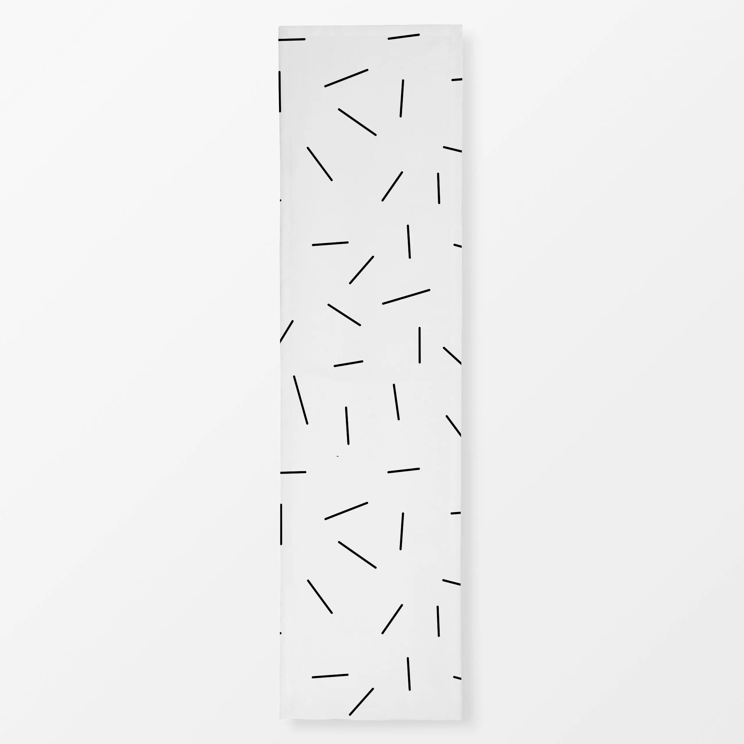 Tischläufer Streuselkuchen medium - Symbole & Muster - von „Lena Lackmann"; Muster, schwarz, abstrakt, Striche, formen, Weiss