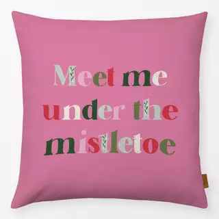 Kissen Under The Mistletoe Pink