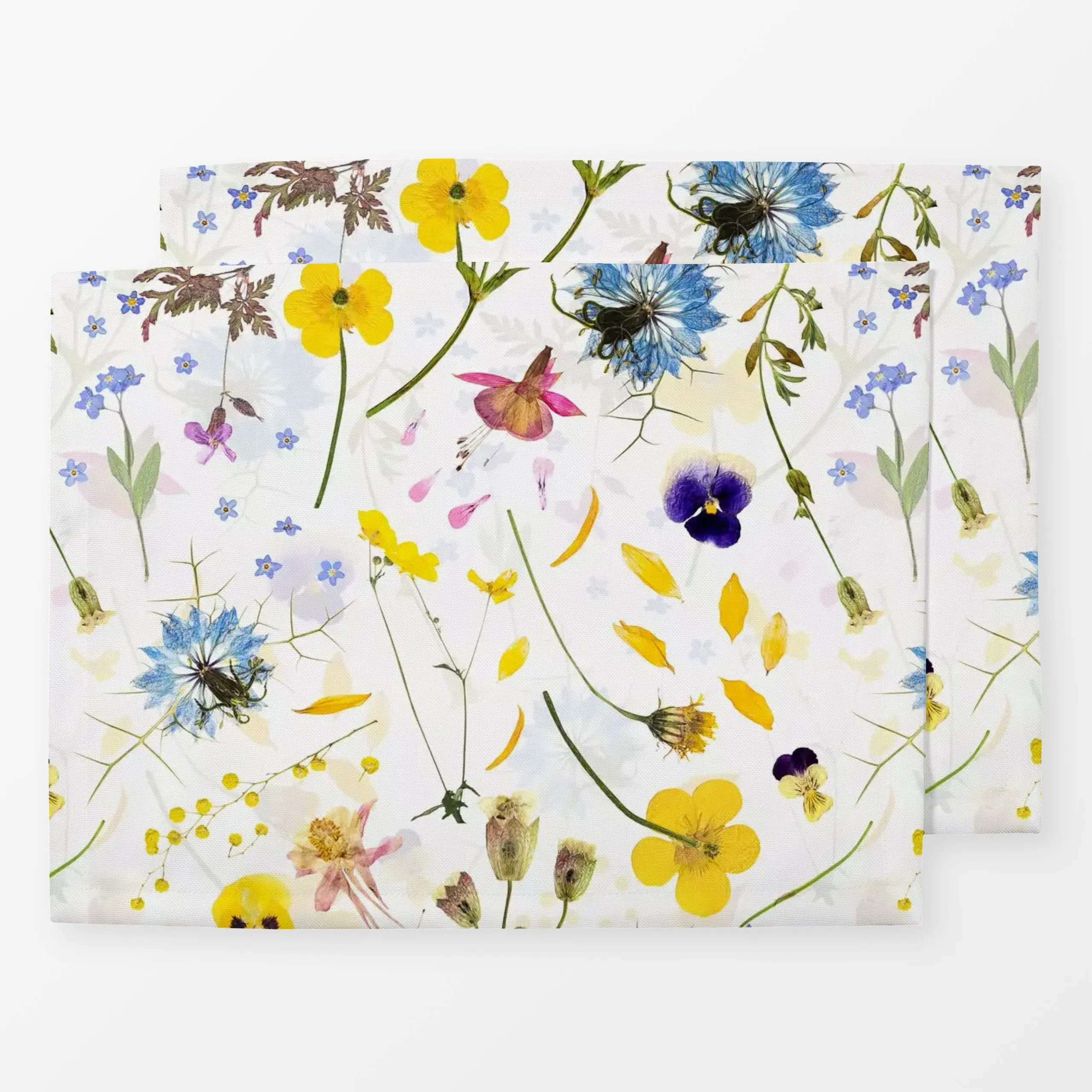 Tischset Mittsommer Streublumen Wiese - Blumen & Florales, Sommer - von „Uta Naumann"; Muster, Natur, Trockenblumen, skandin...