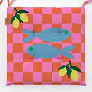 Sitzkissen Fisch Auf Dem Tisch