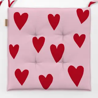 Sitzkissen rote Herzen auf rosa