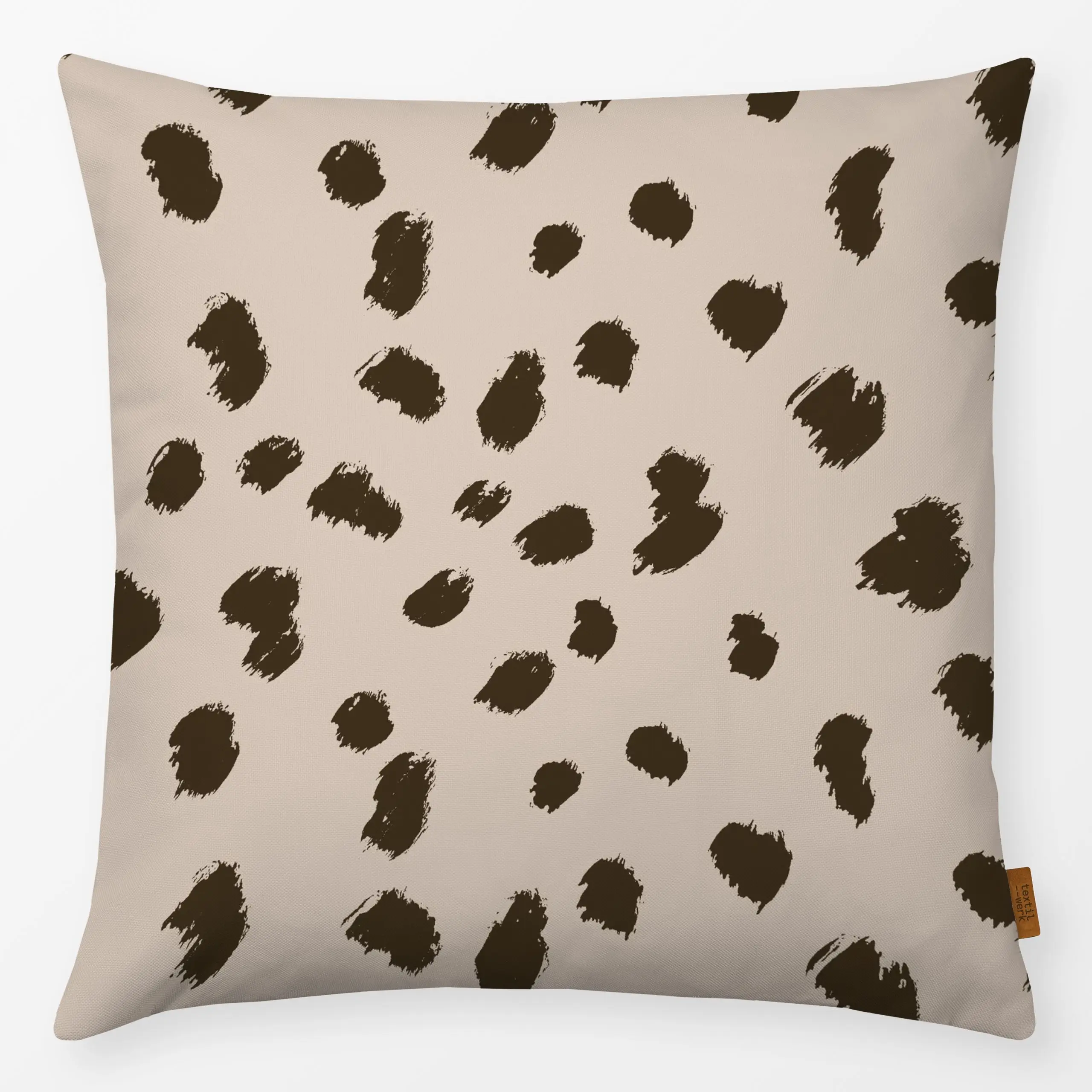 Kissen Wild Cat Brushstrokes beige - Tiere, Symbole & Muster - von „Julia Schumacher"; Wildtiere, Leo, Wildkatze, Tierfell, ...